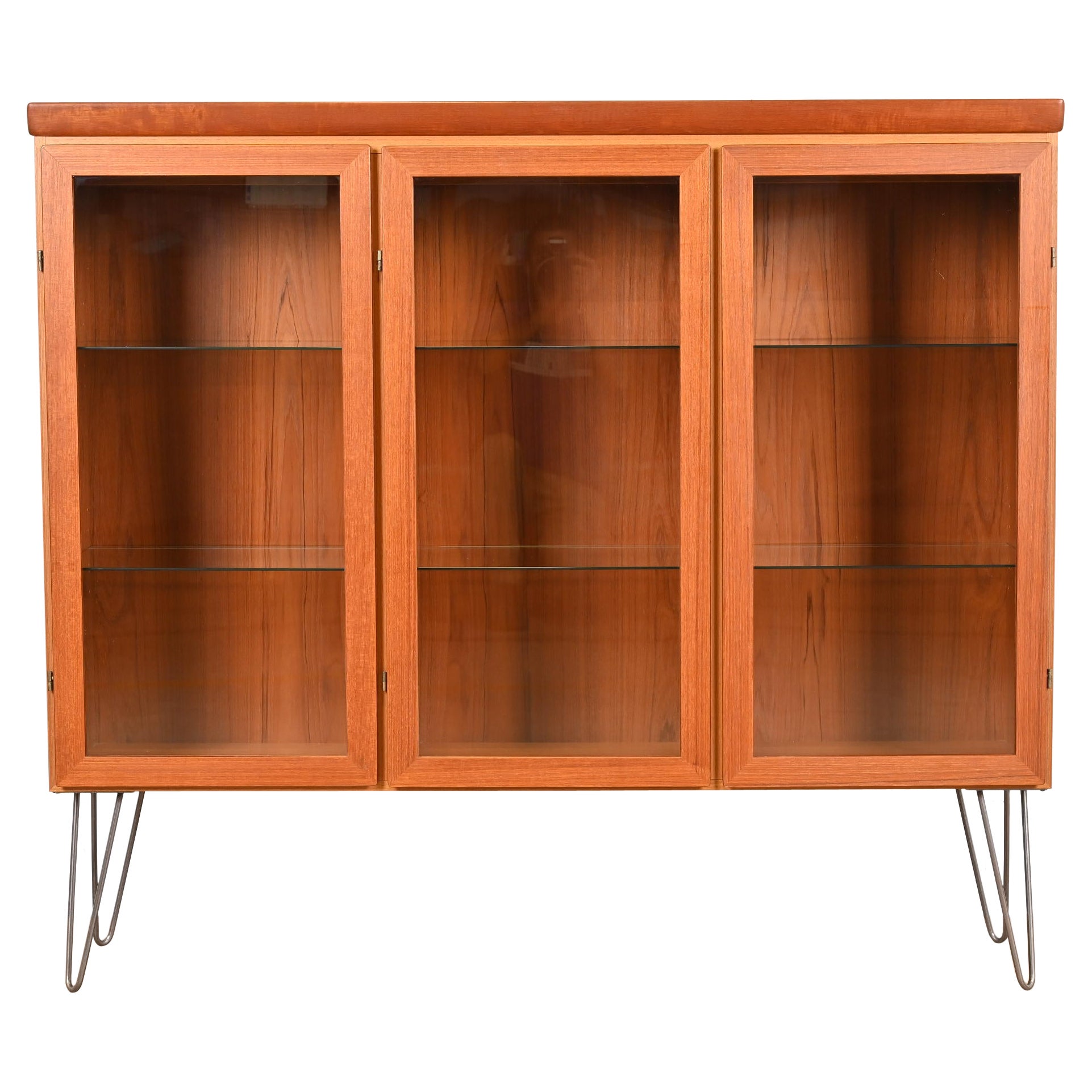 Skovby Danish Modern Teak Lighted Glass Front Triple Bookcase on Hairpin Legs