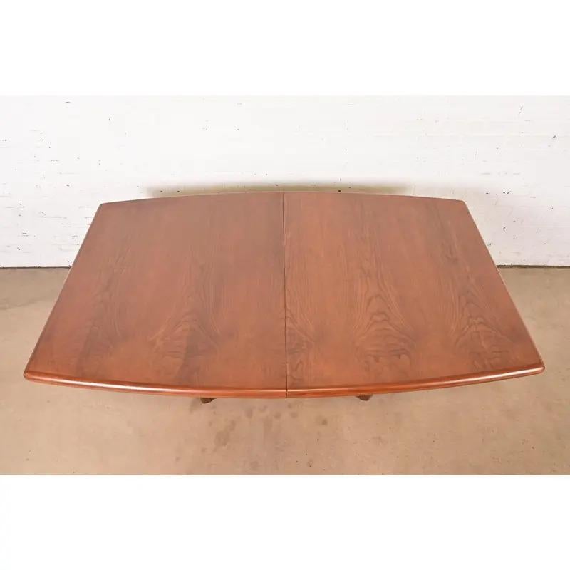 Skovby Danish Modern Teak Pedestal Extension Dining Table, Newly Refinished For Sale 7