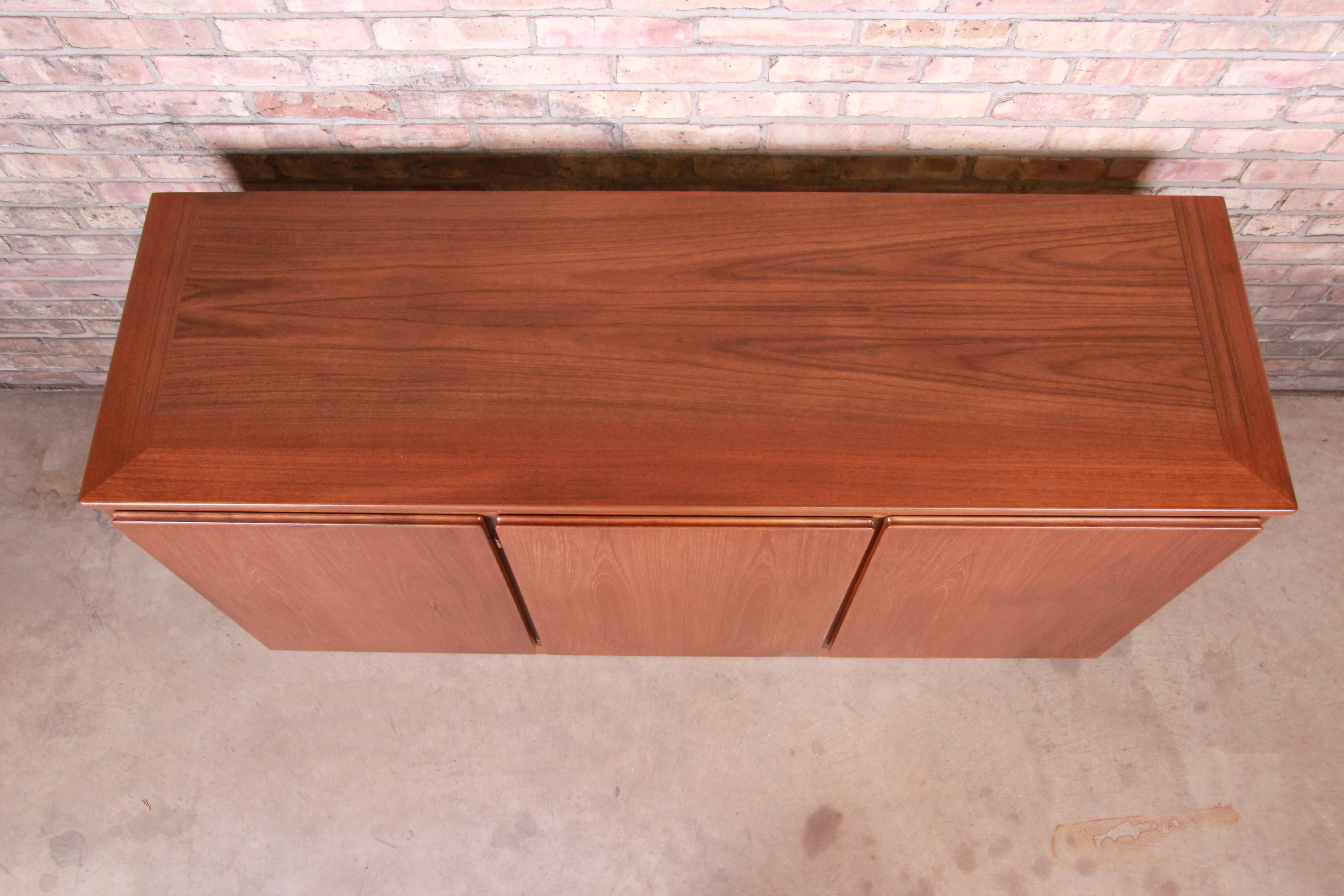 Mid-Century Modern Skovby Danish Modern Teak Sideboard Credenza or Bar Cabinet, Newly Restored