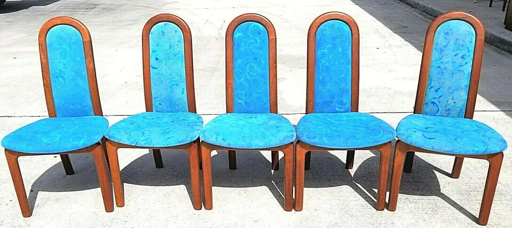 Offering one of our recent palm beach estate fine furniture acquisitions of a
Set of 5 Vintage MCM Skovby Møbelfabrik Solid Teak Dining Chairs Denmark 1960s

We also have the matching table shown available and listed separately.

Approximate