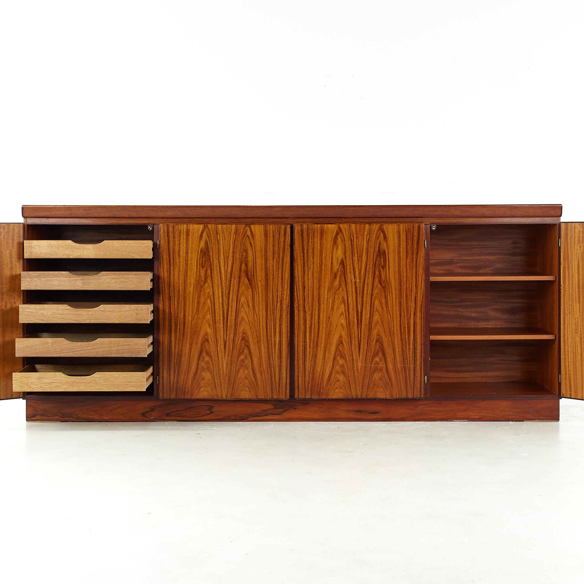 Skovby Mid-Century Danish Rosewood Buffet and Hutch 6