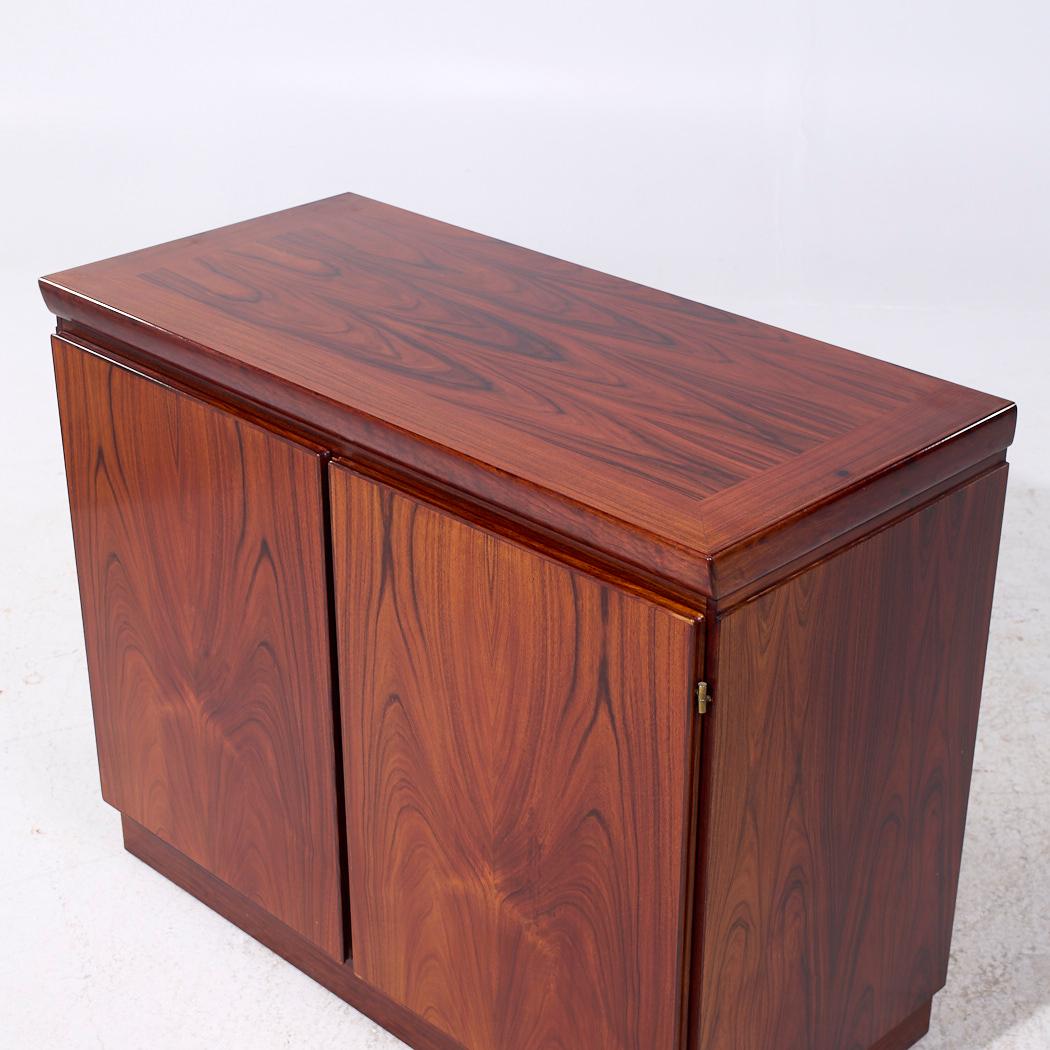 Fine XX secolo Skovby Credenza Bar in palissandro danese della metà del secolo scorso in vendita