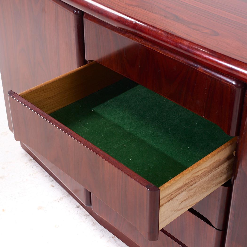 Skovby Mid Century Danish Rosewood Credenza For Sale 5