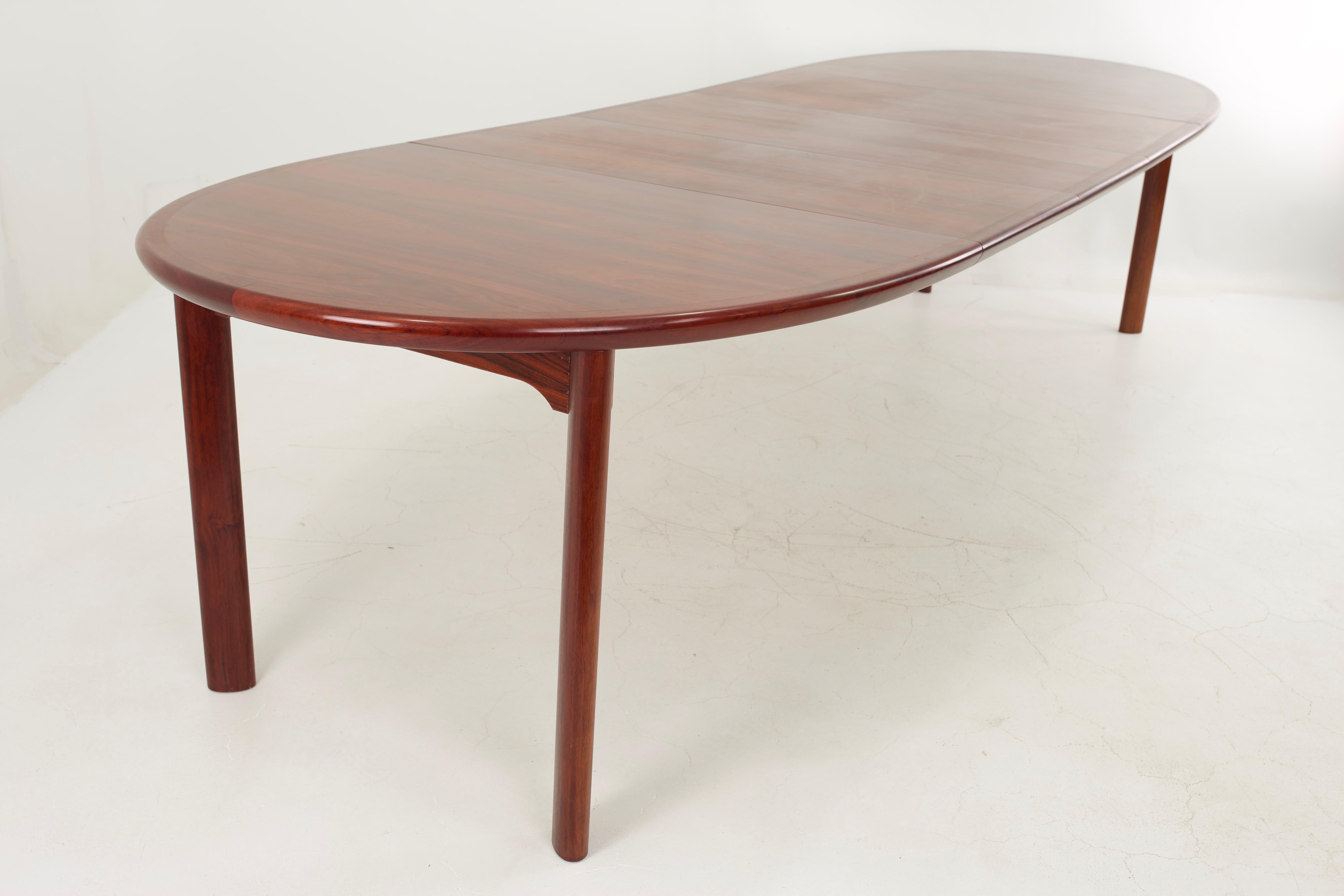 Skovby Mid Century Rosewood Dining Table with 3 Leaves 10