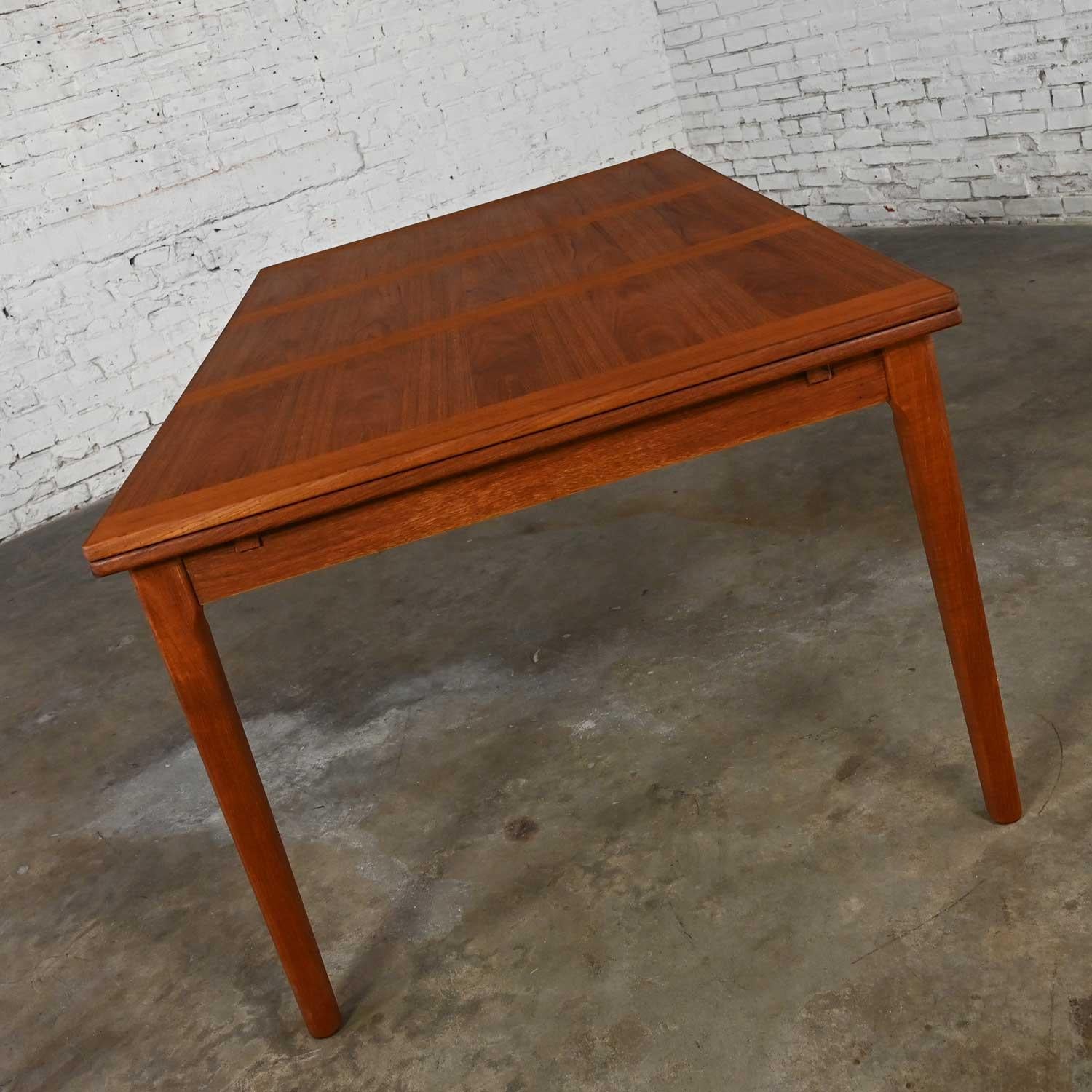 Skovby Mobelfabrik A/S Scandinavian Modern Teak Draw Leaf Extending Dining Table 3