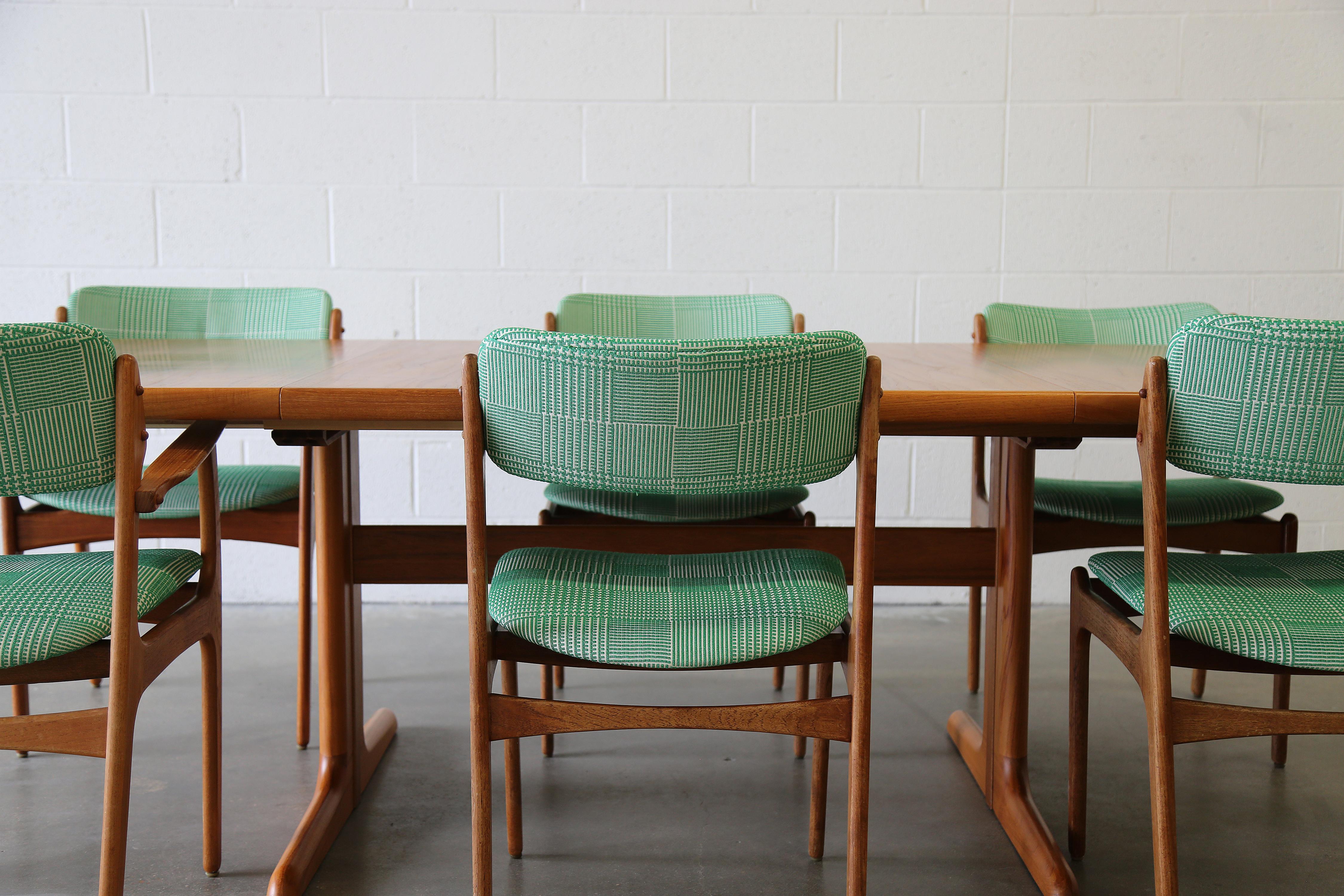 Skovby Mobelfabrik Teakholz-Esstisch Dänisch Modern, ca. 1970er Jahre im Angebot 8