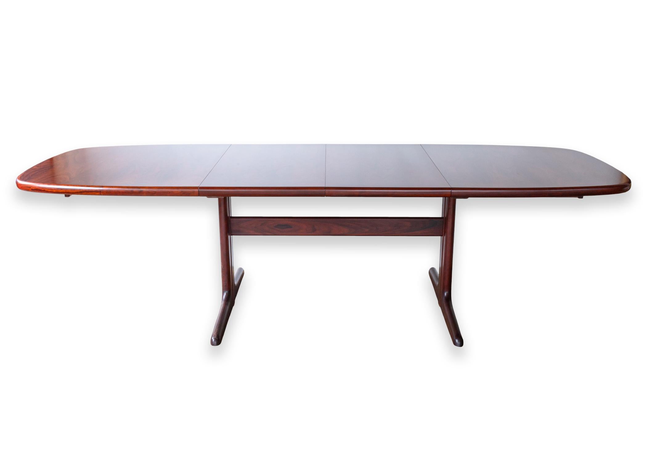 Skovby No 74 Rosewood Danish Dining Table Made in Denmark 1960s Mid Century For Sale 2