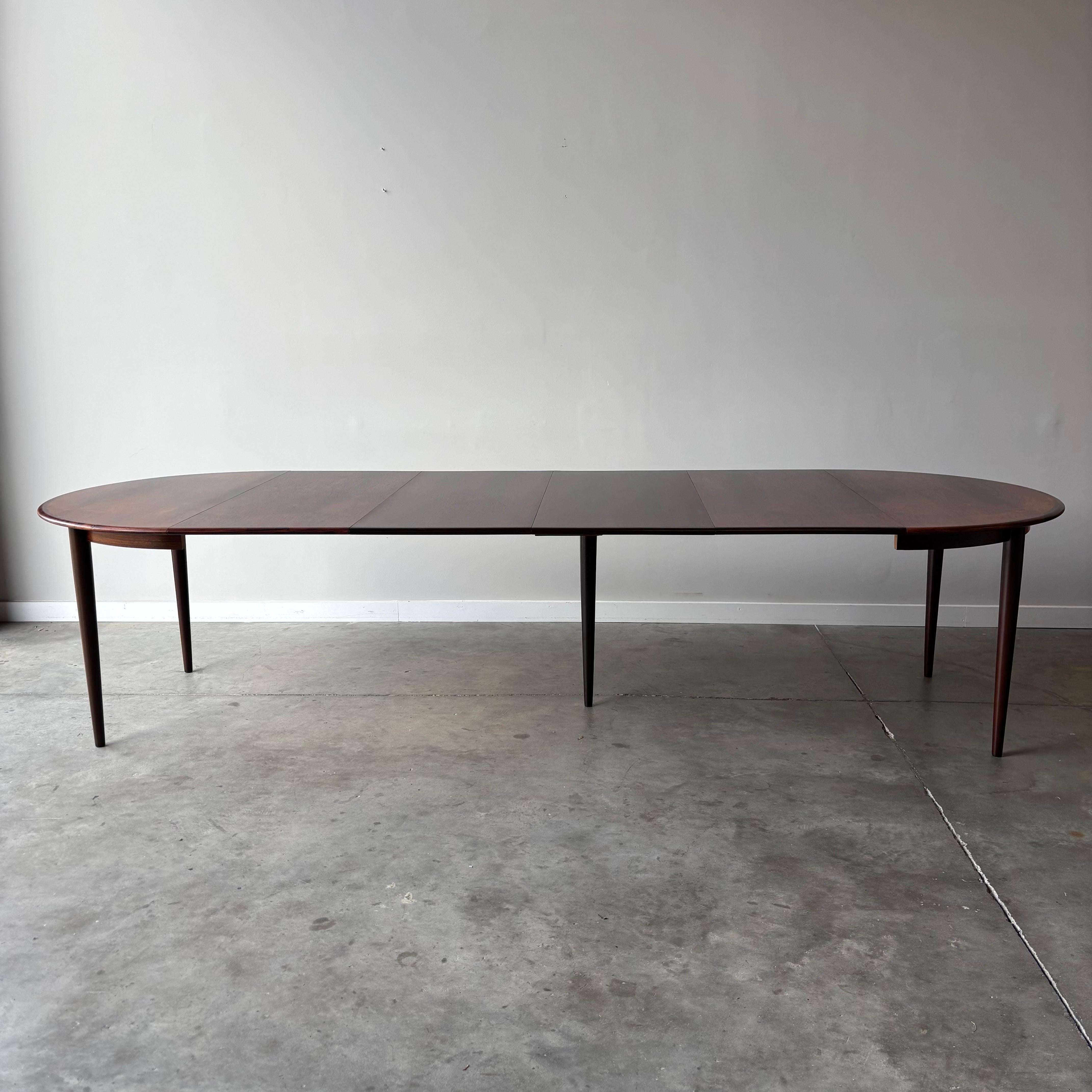 Tavolo da pranzo in palissandro di Skovmand and Andersen - Moderno danese espandibile, da 48 a 126 pollici in vendita 7