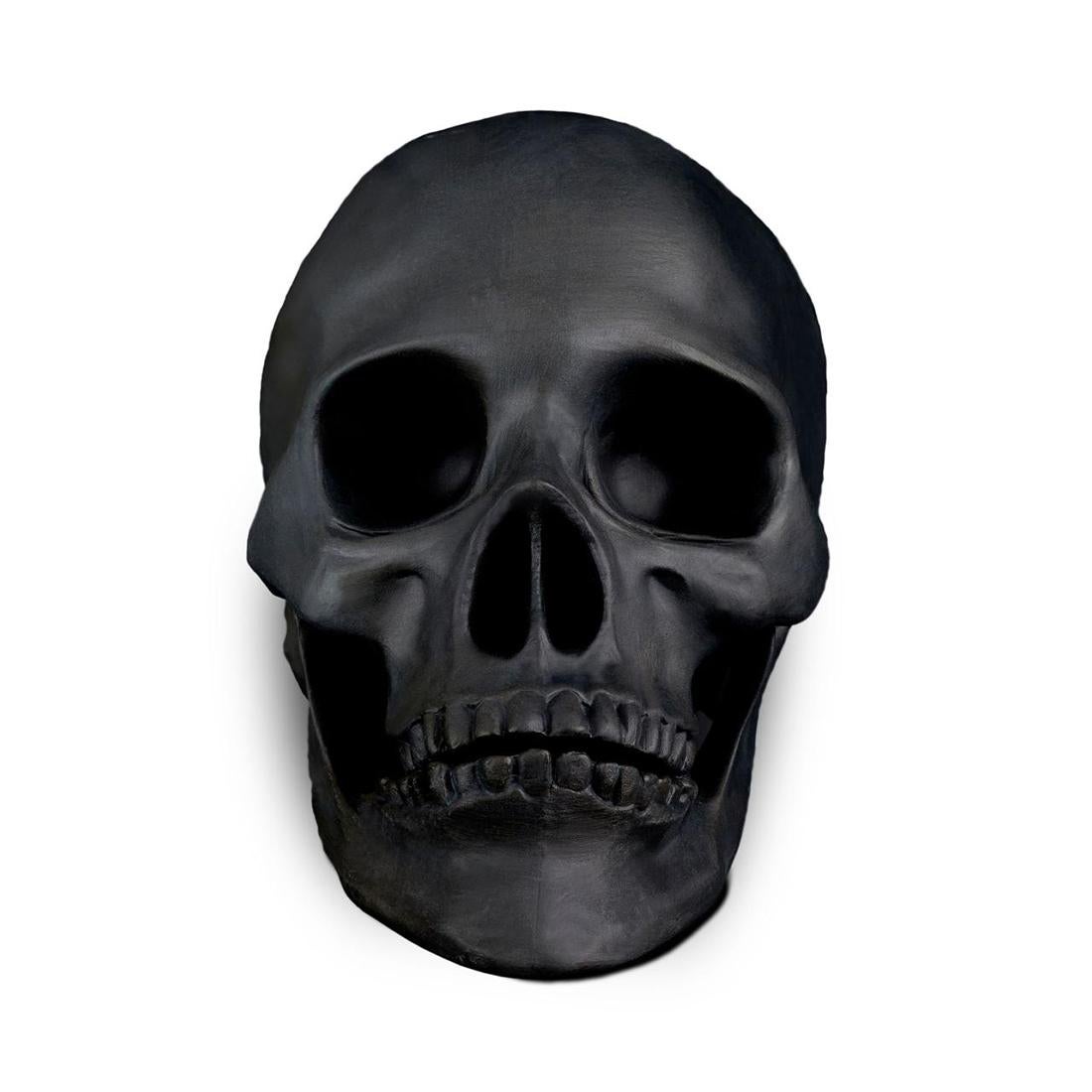 Sculpture skull black in Limoges porcelain
and in white finish.
Also available in white finish.