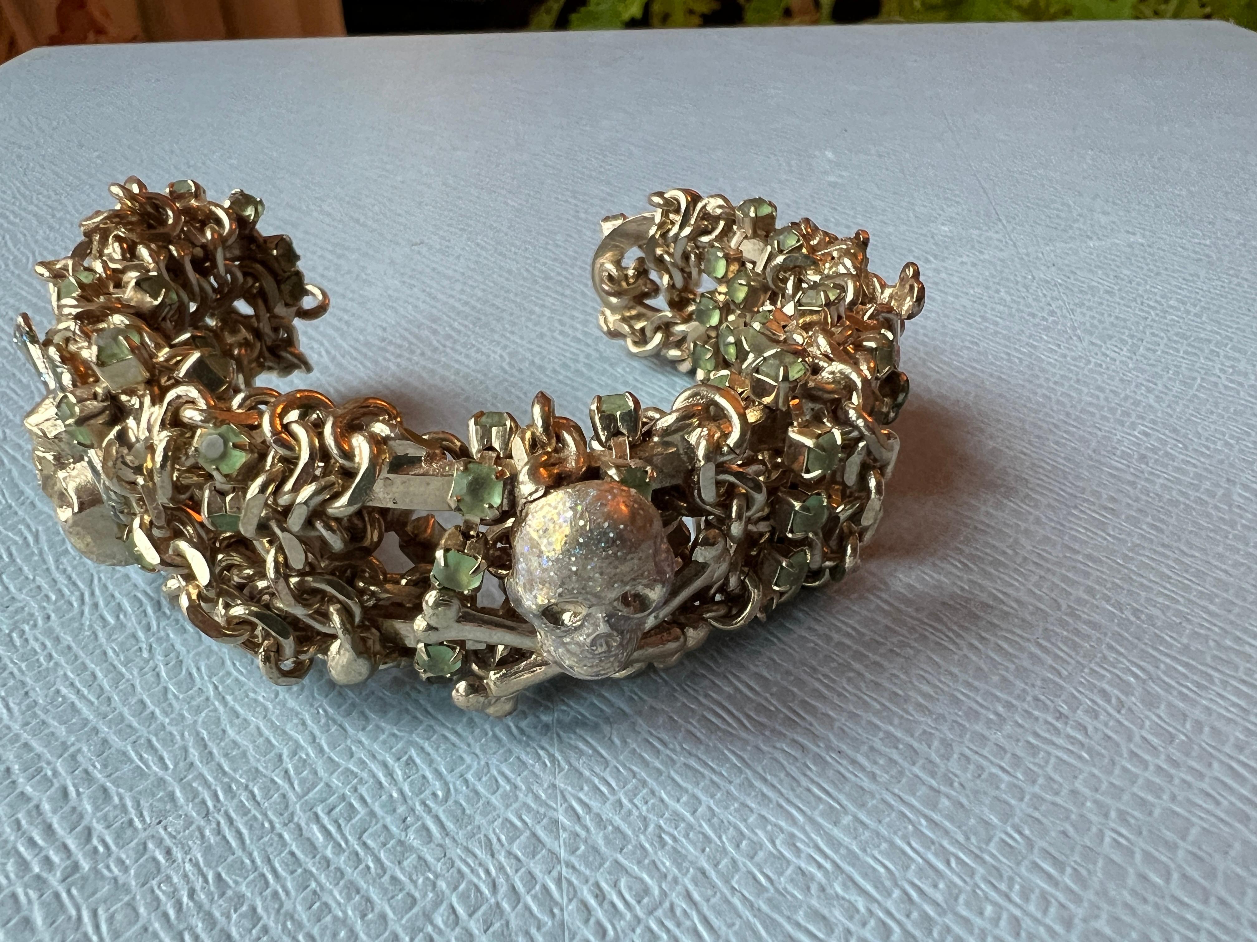 Bracciale a catena con osso di teschio Vintage In condizioni Nuovo in vendita a Los Angeles, CA