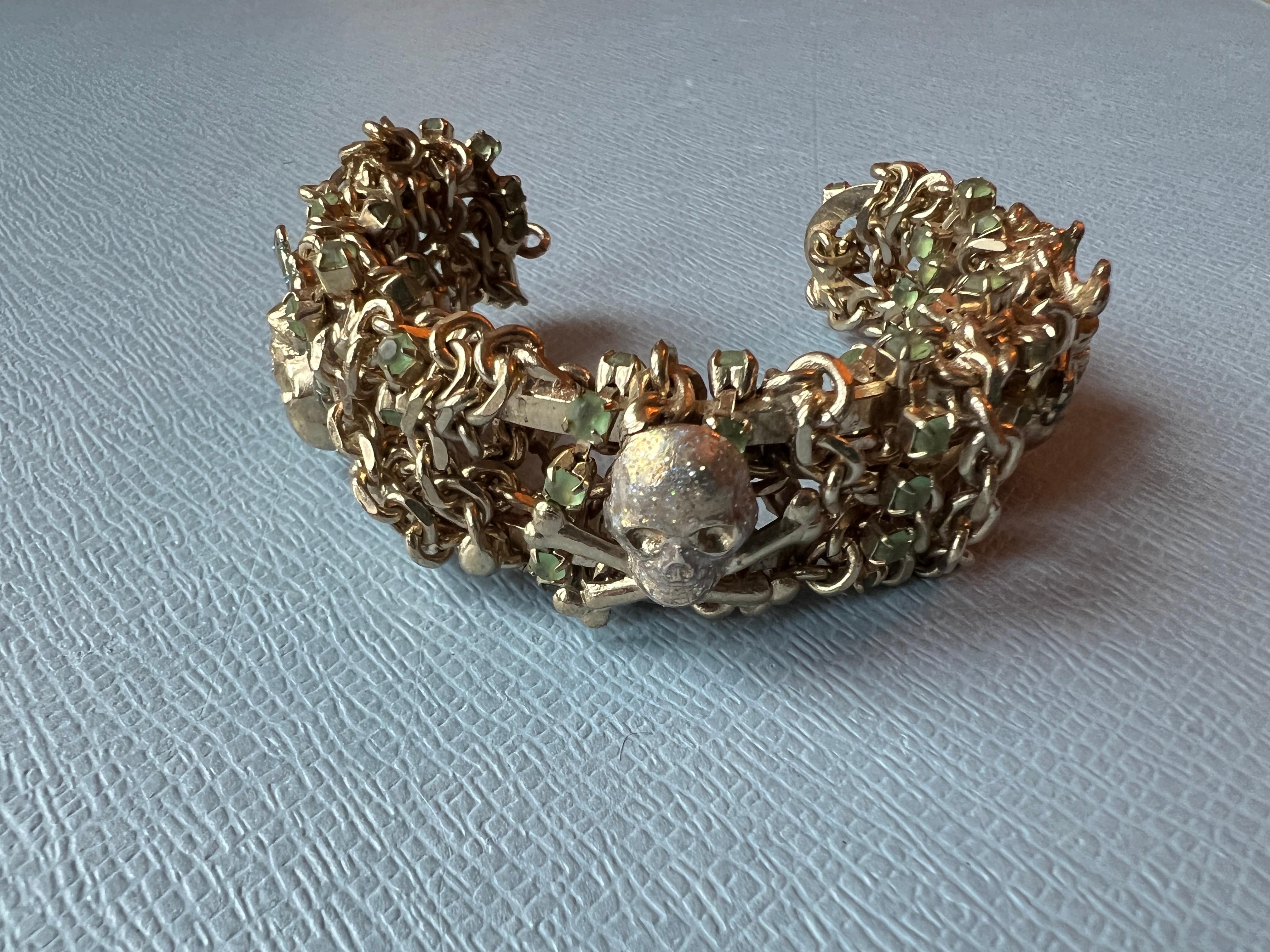 Bracciale a catena con osso di teschio Vintage in vendita 4