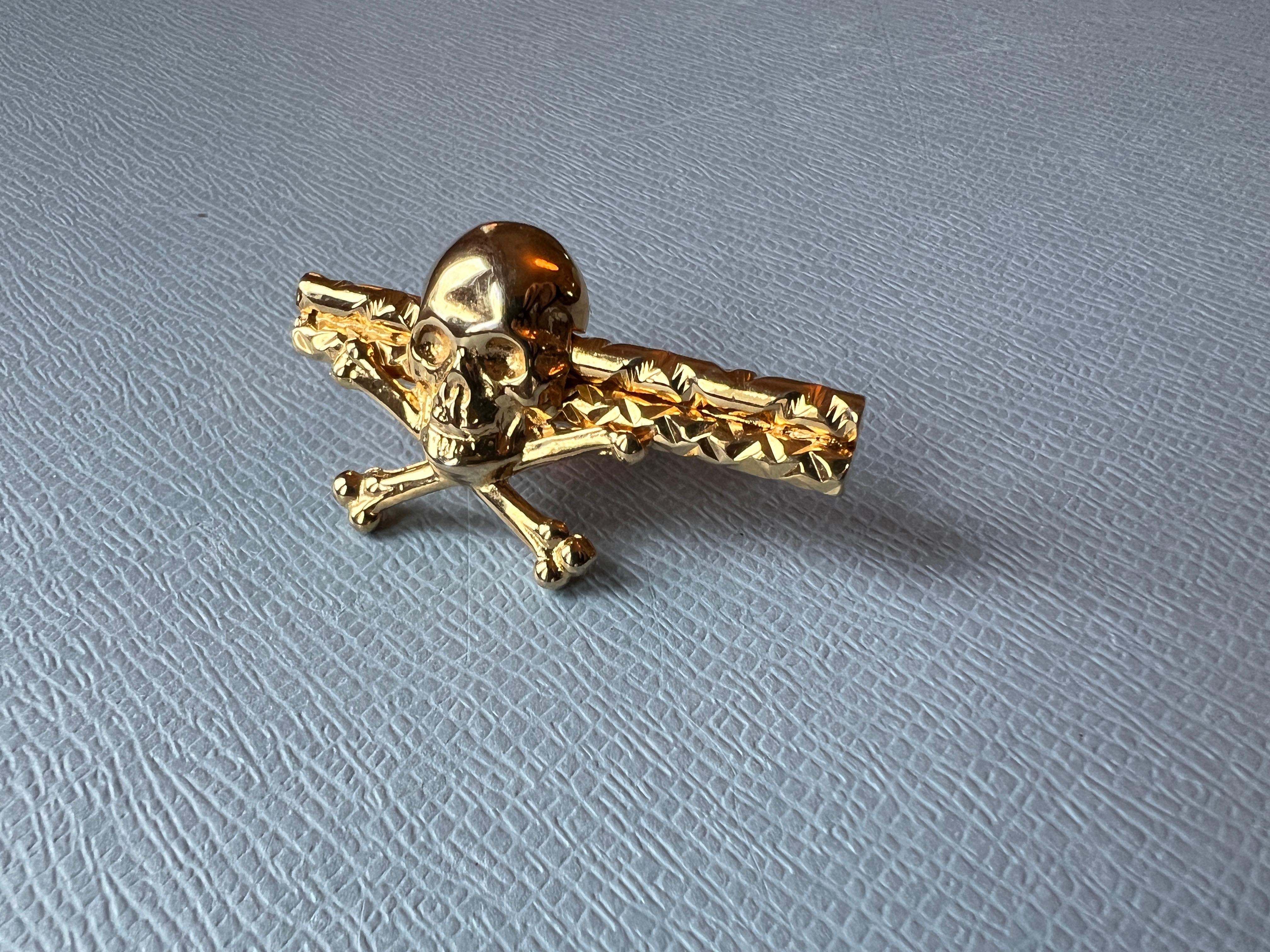 Skull Bones Ring Double Finger Gold Plated For Sale 2