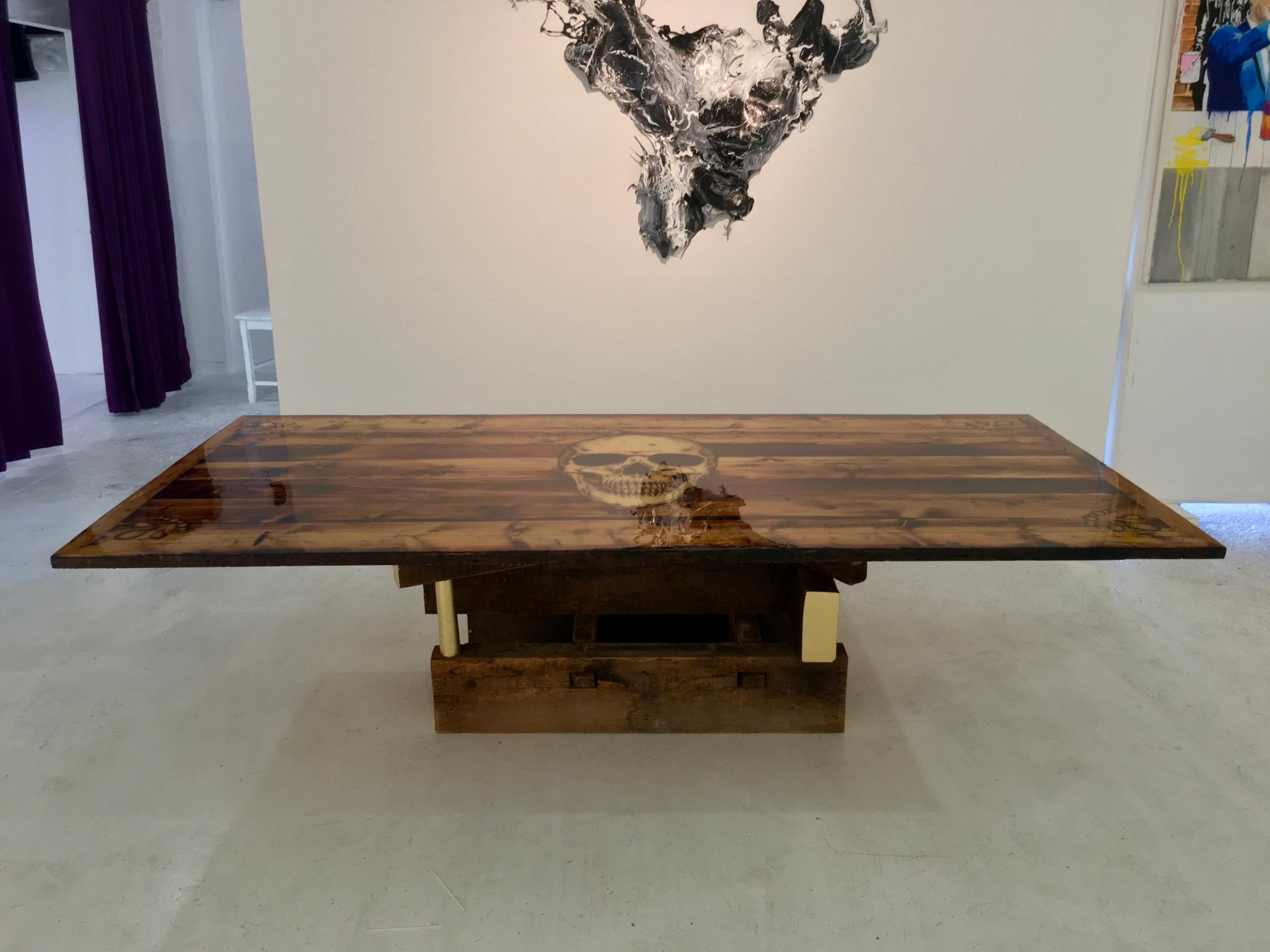 skull table
