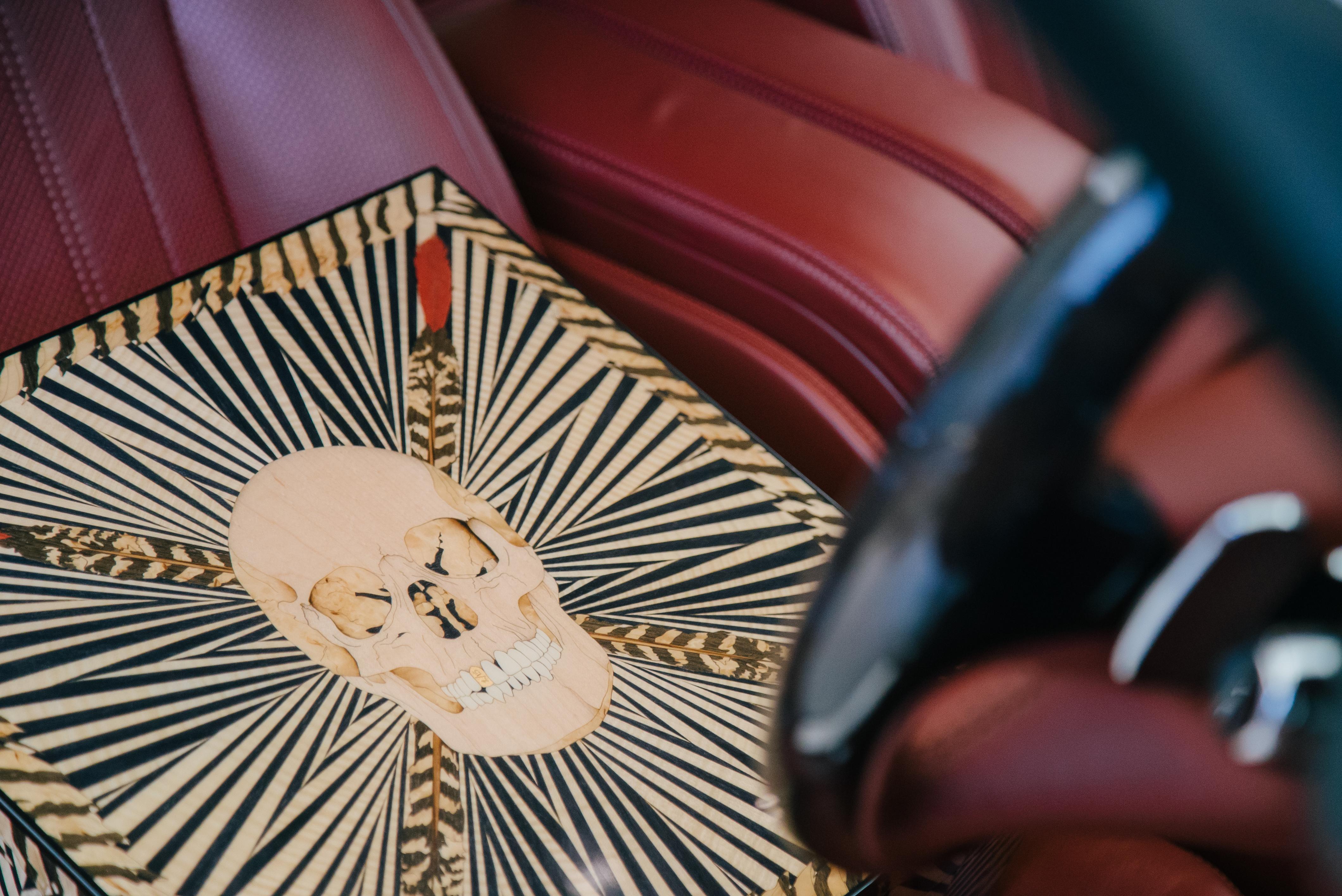 Skull Marquetry Poker Set by Alexandra Llewellyn In New Condition For Sale In London, GB
