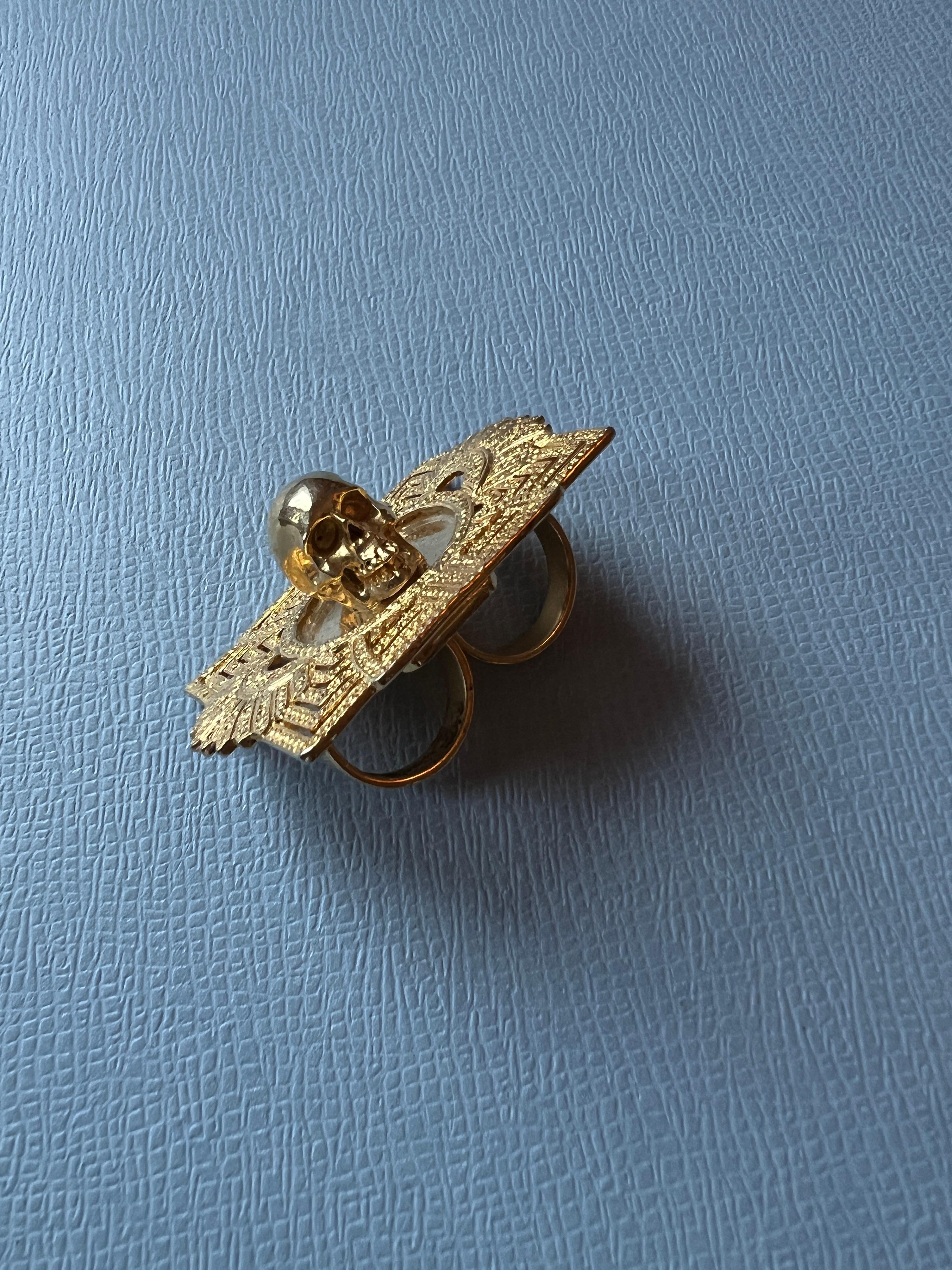 Skull Ring Double Finger Gold Plated Vintage In New Condition For Sale In Los Angeles, CA