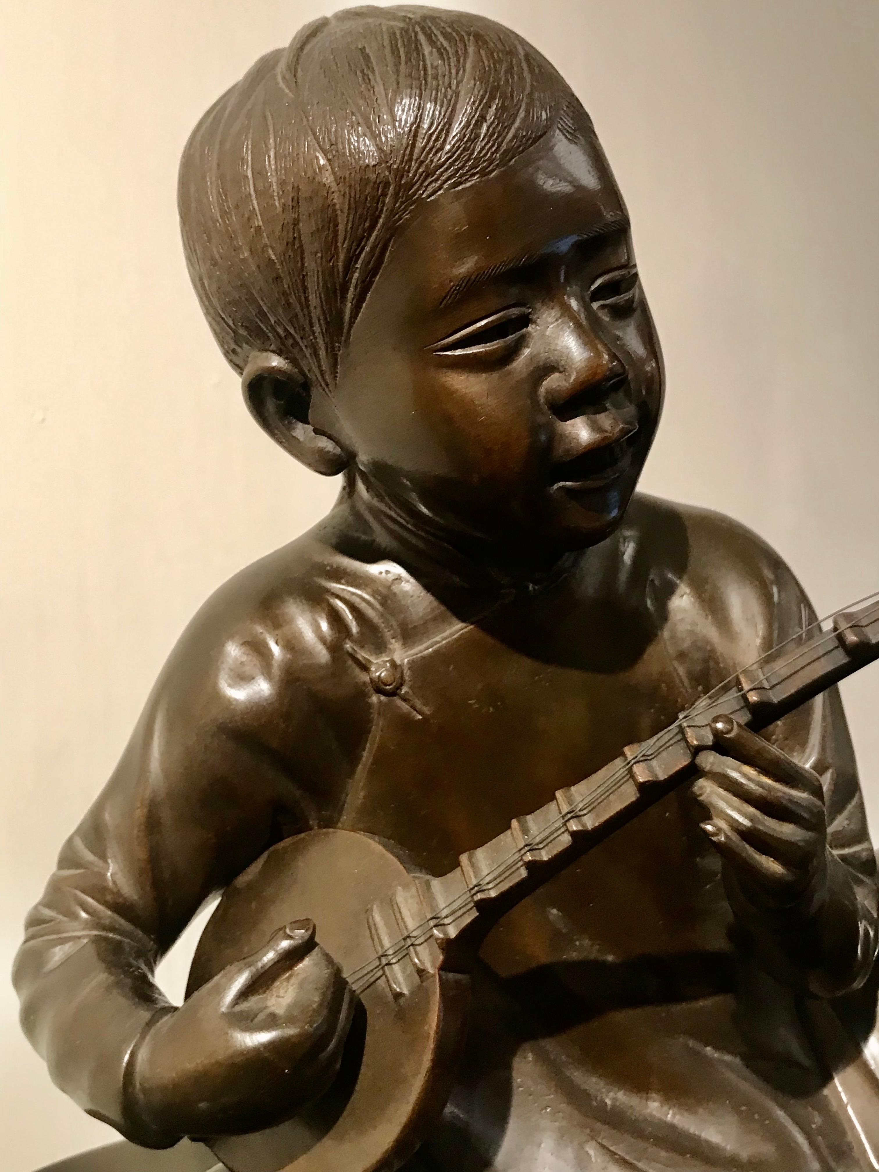 Skulptur „Der junge Musiker“, Bronze, patiniert, Frankreich, 19 Jhdt. For Sale 1