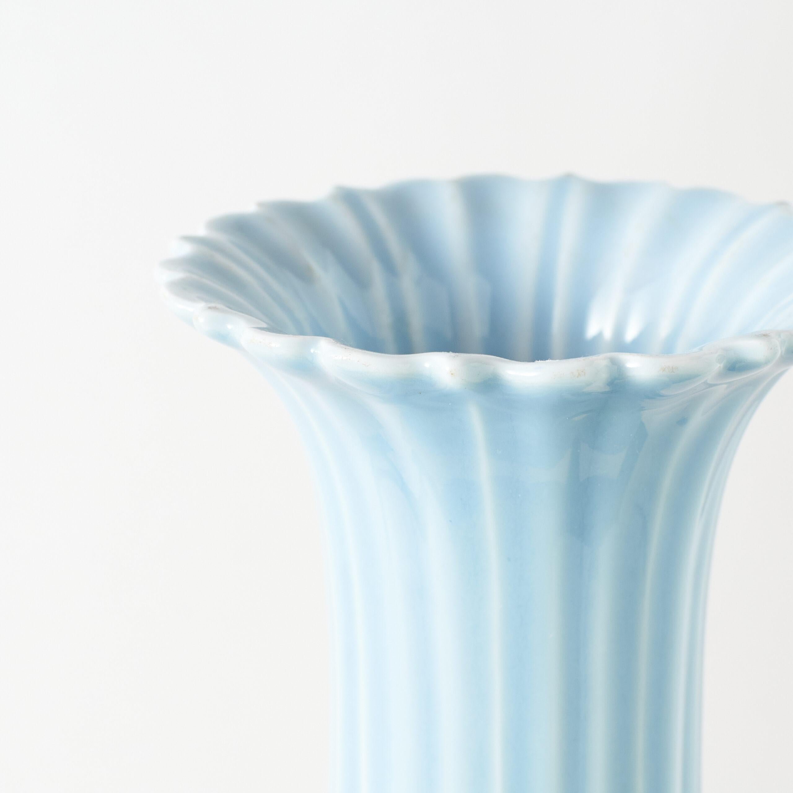 Himmelblau glasierte Vase in Melonenform (Chinesisch) im Angebot