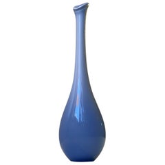 Himmelblaue langhalsige Vase aus Murano:: 1960er Jahre