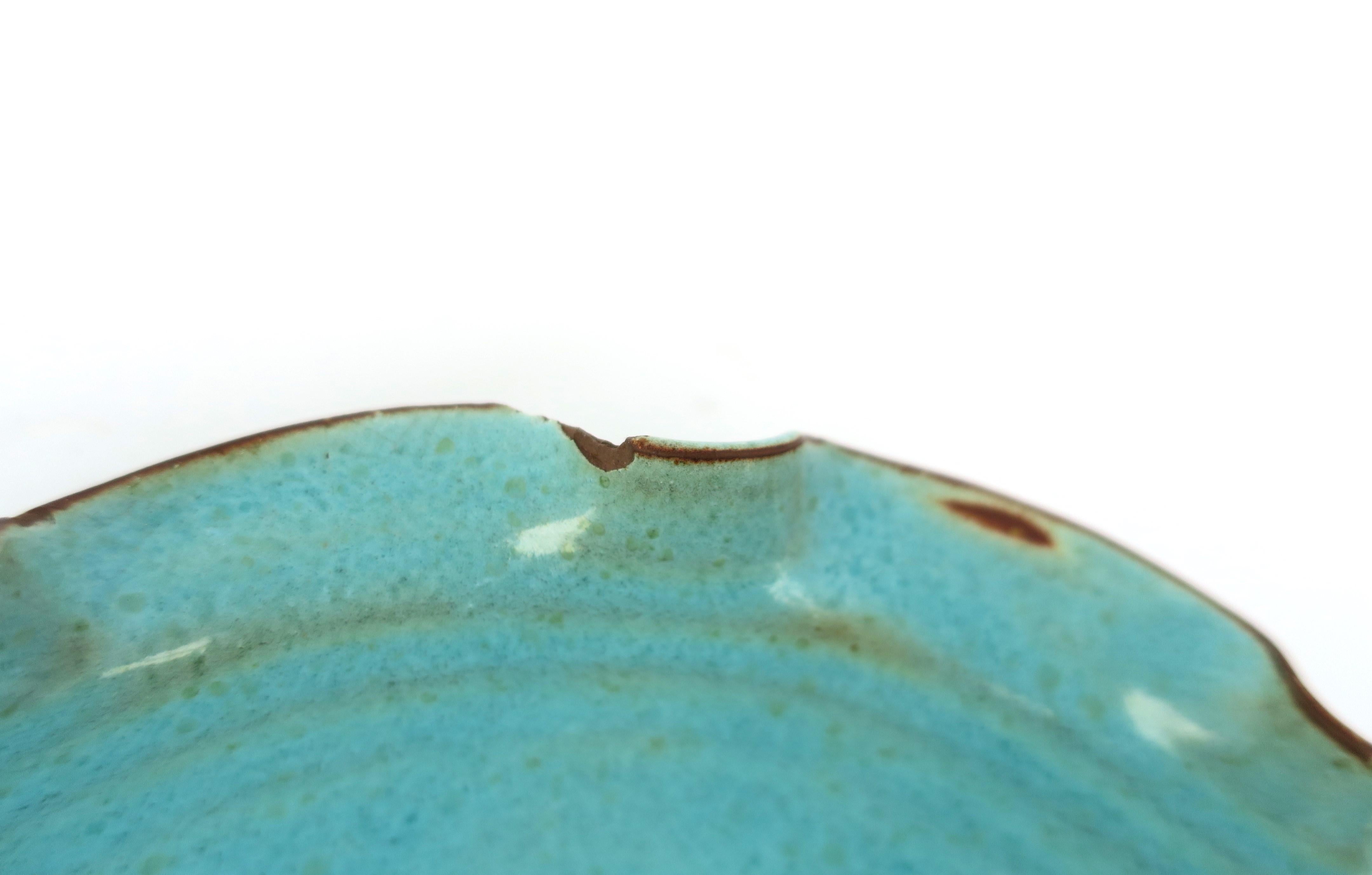 Sky Blue Pottery Bowl with Ruffled Edge For Sale 7