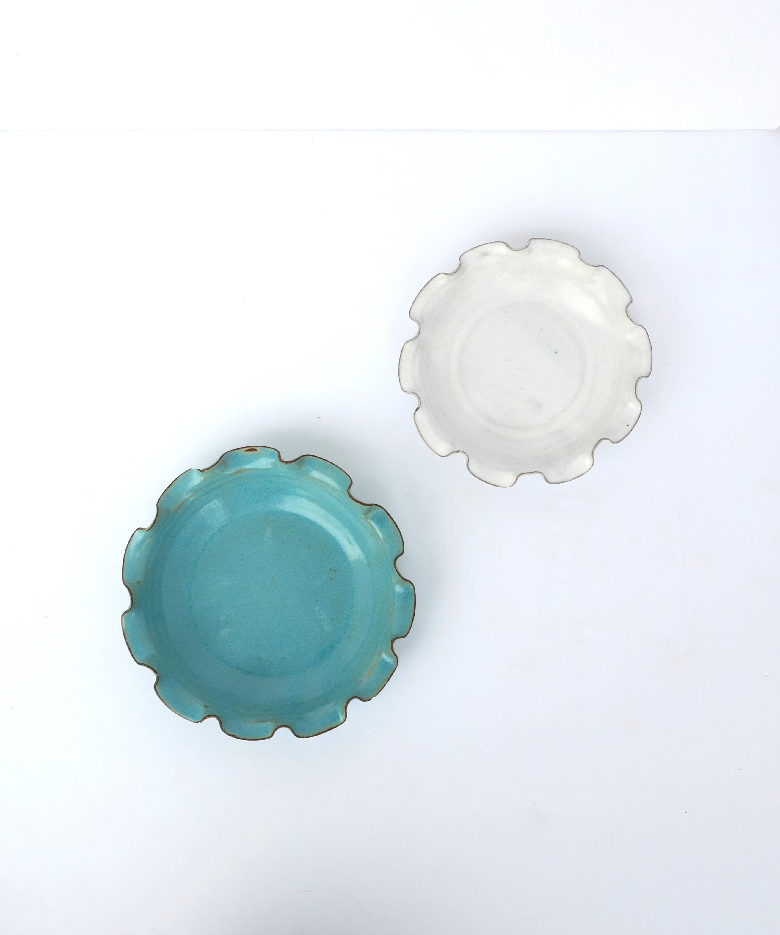 20th Century Sky Blue Pottery Bowl with Ruffled Edge For Sale