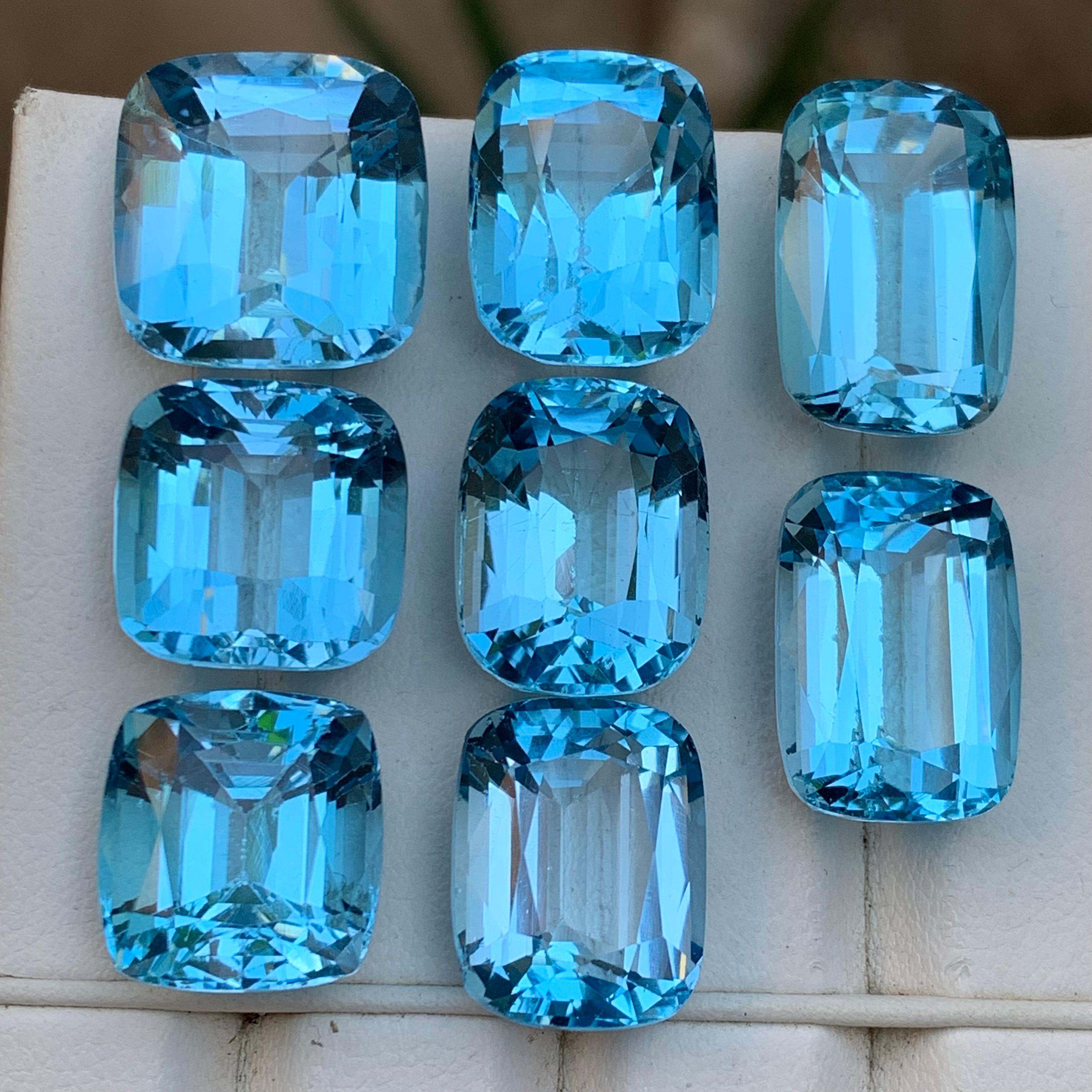 Topazio svizzero blu cielo da 142,36 carati Nature - Lotto da collezione In condizioni Nuovo in vendita a Peshawar, PK