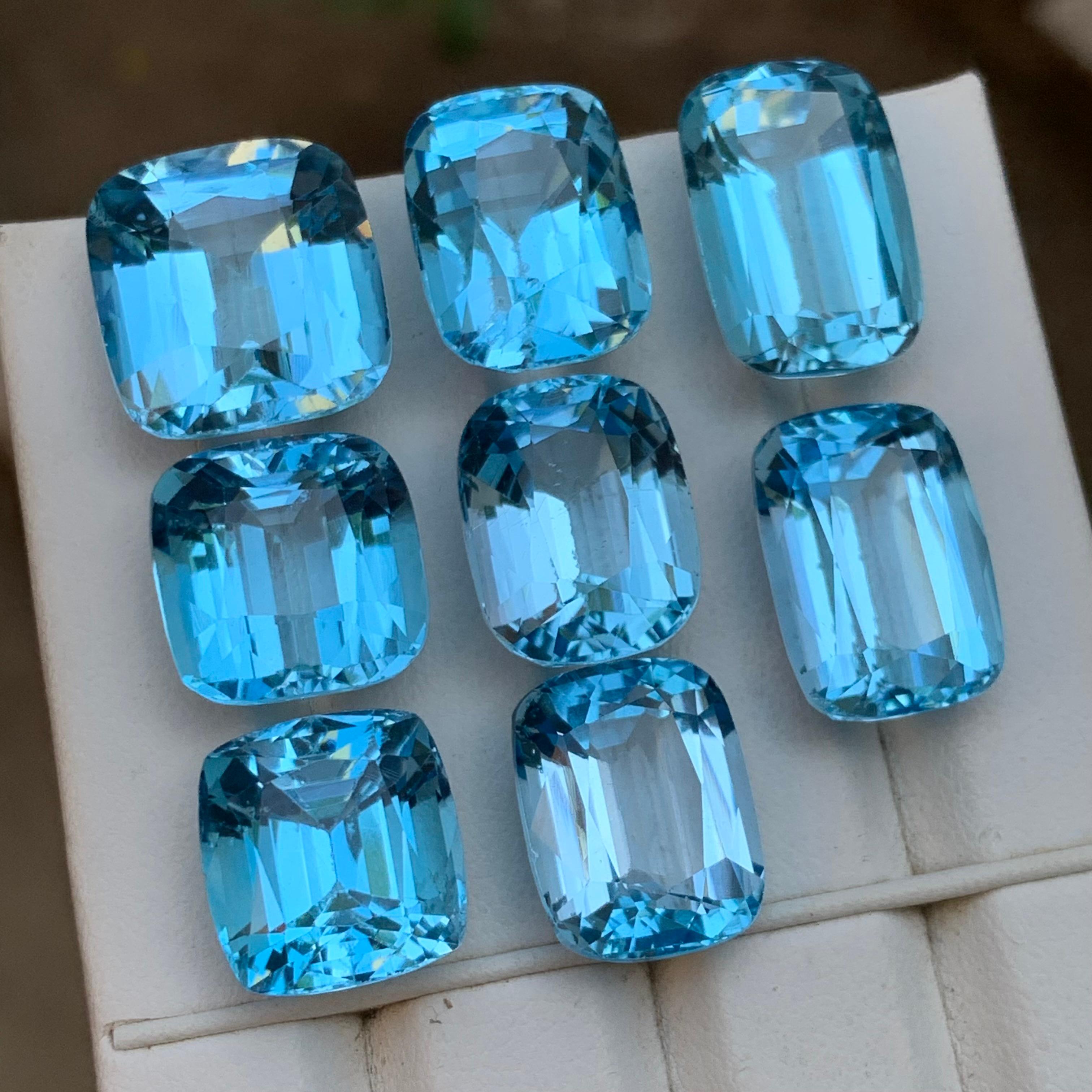 Topazio svizzero blu cielo da 142,36 carati Nature - Lotto da collezione in vendita 2