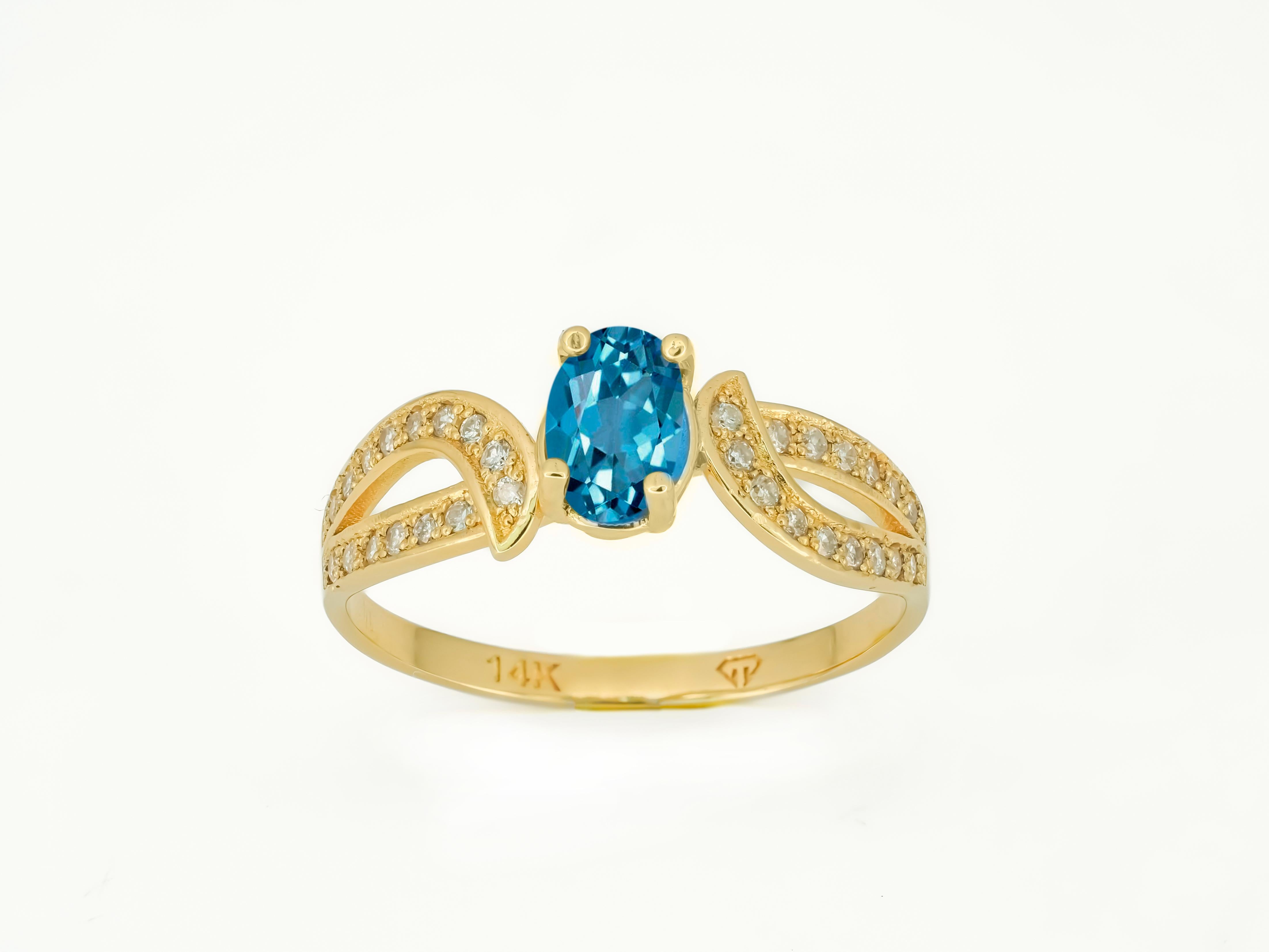 Sky blue topaz 14k gold ring.  In New Condition For Sale In Istanbul, TR