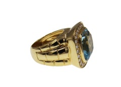 Sky Blue Topaz Diamond 18 Karat Yellow Gold Cocktail Ring
