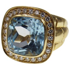 Sky Blue Topaz Diamond 18 Karat Yellow Gold Cocktail Ring