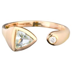 Himmelblauer Topas Ring mit weißem Zirkon 0,75 Karat Vergoldetes Silber
