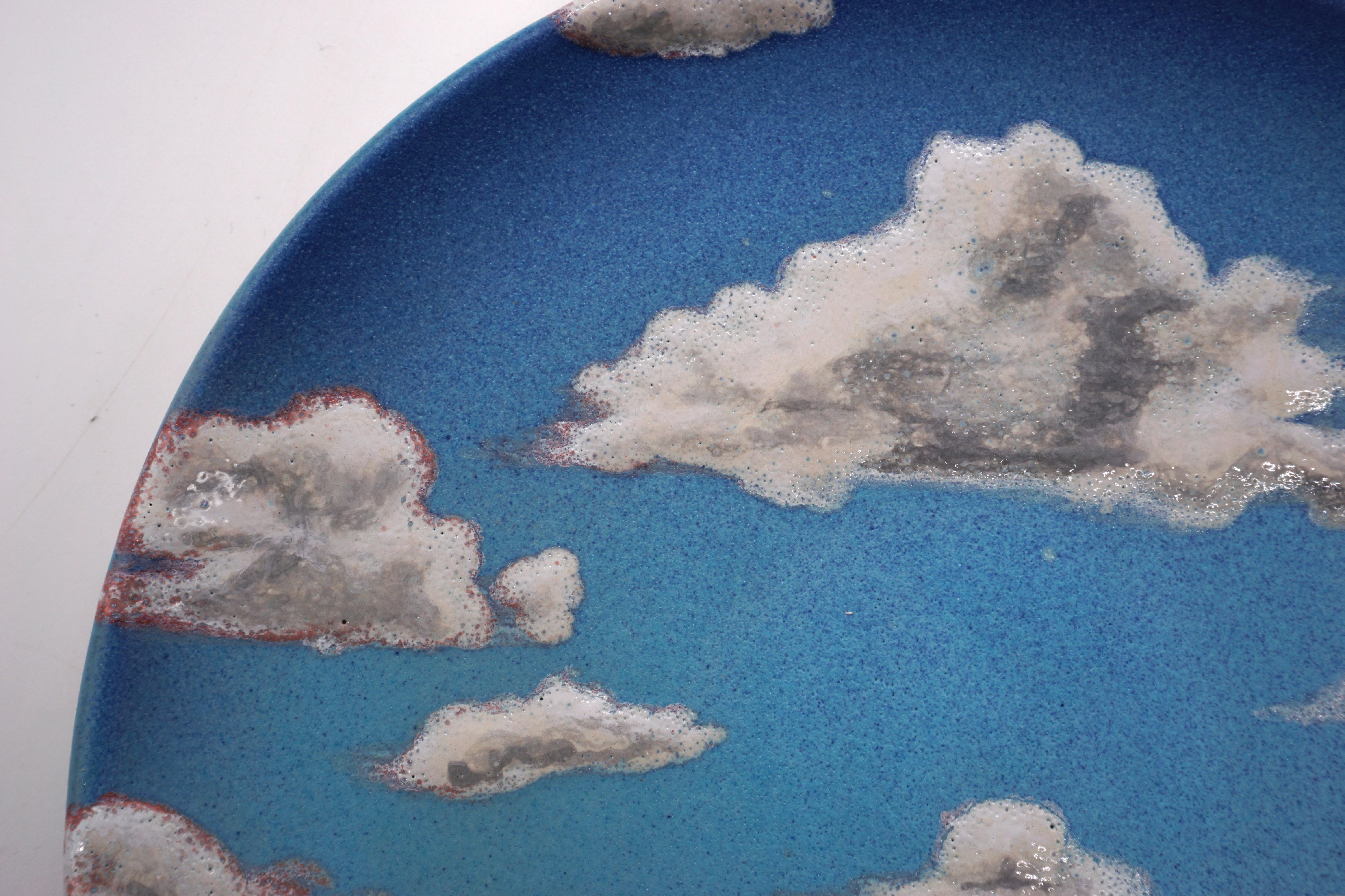 Assiette en céramique Sky peinte à la main en faïence émaillée italienne, contemporaine Neuf - En vente à London, GB