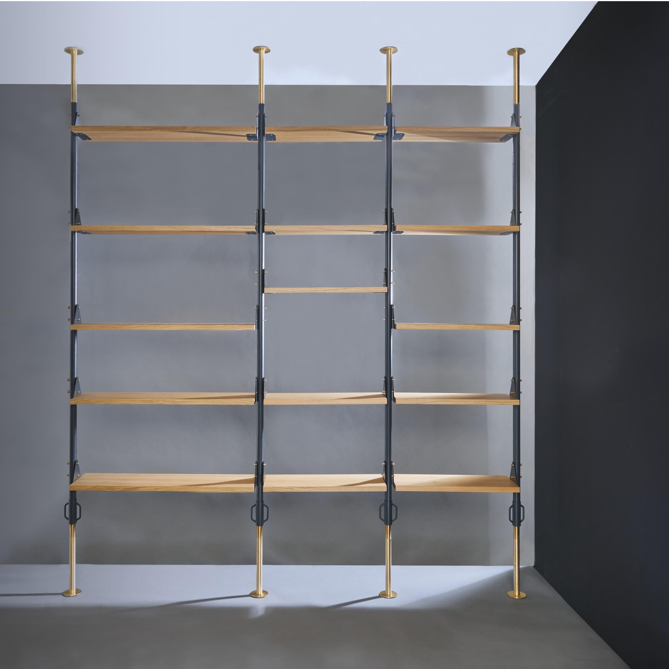 Sky-floor bookcase 'PUNTELLO MODULARE'
PUNTELLO MODULARE is a modular and adaptable sky-floor bookcase. Starting from our Prop, we have designed a modular system that allows you to add, remove and move the elements thanks to the new shelf brackets