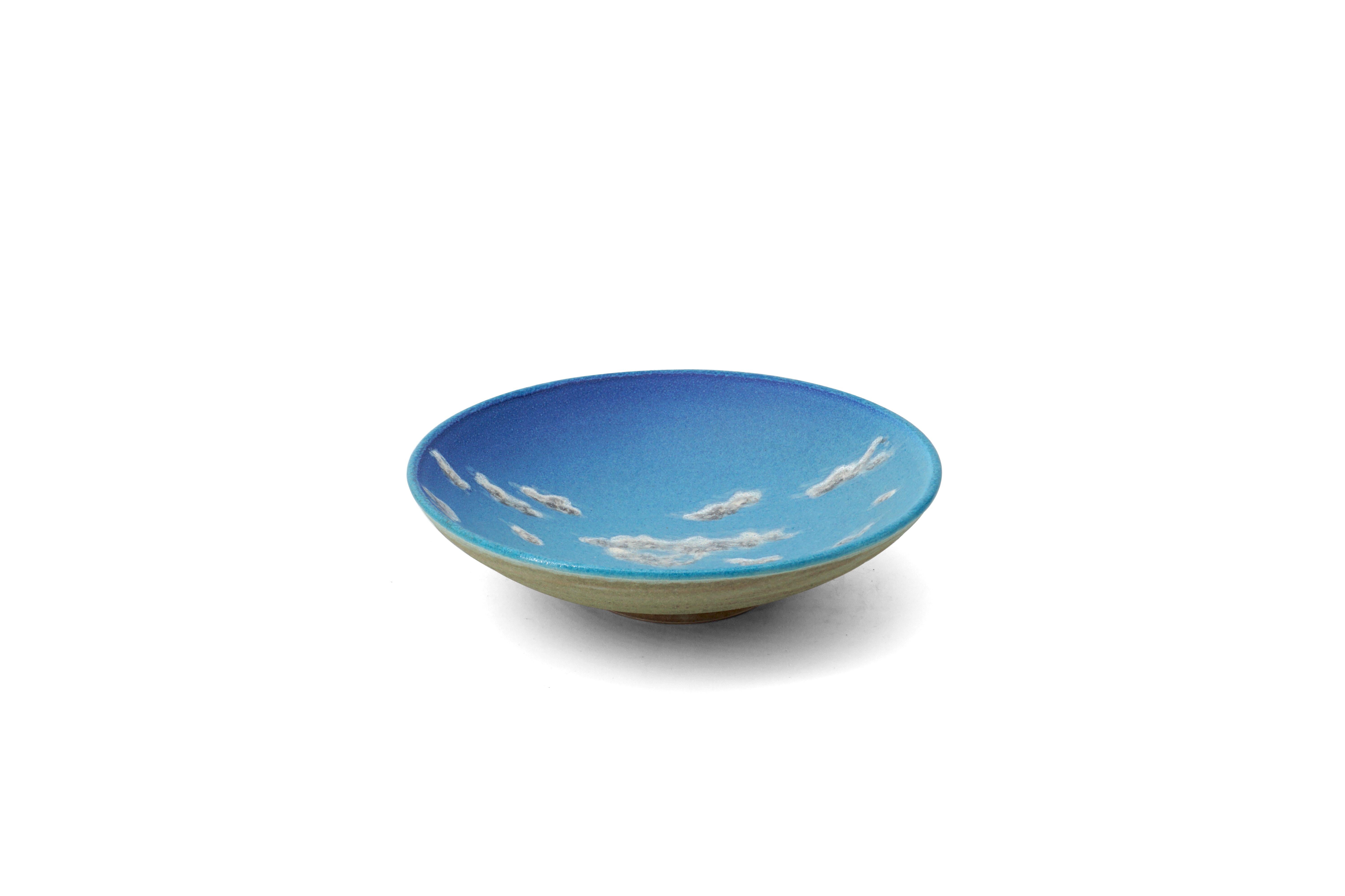 Sky Small Ceramic Bowl Hand Painted Glazed Majolica Italian Contemporary In New Condition For Sale In London, GB