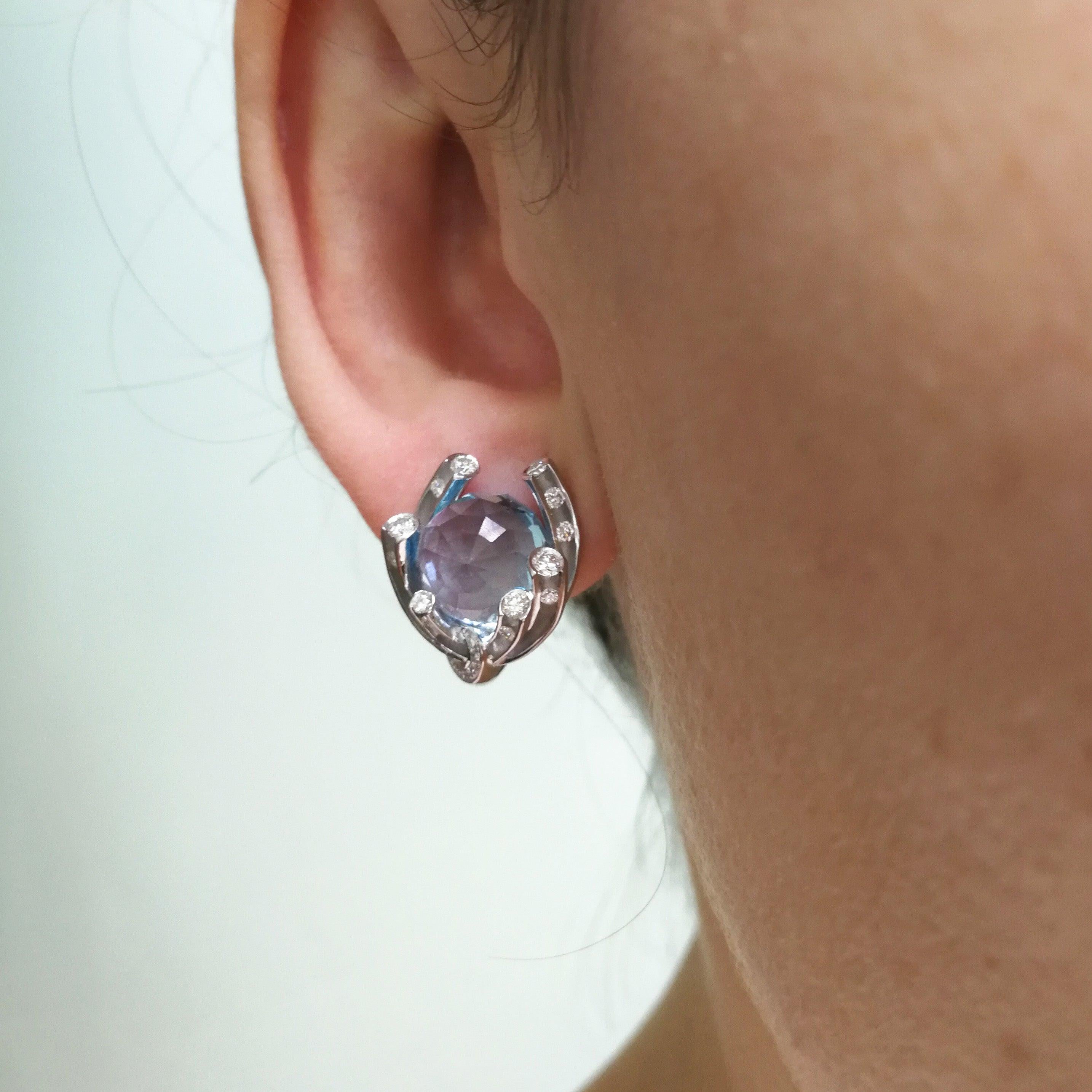 Suite mit Sky Topas und Diamanten aus 18 Karat Weißgold () 9