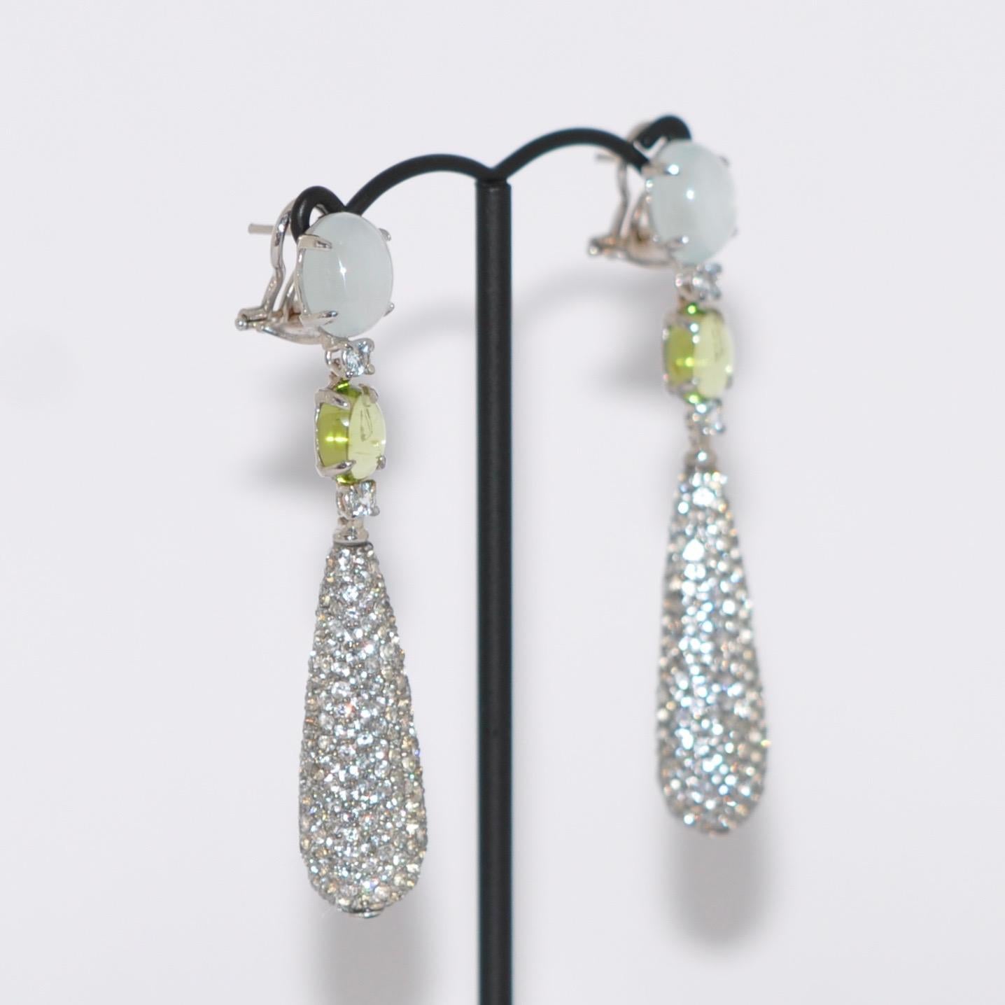 Sky Topaz, Peridot and Moonstone on White Gold 18 Karat Chandelier Earrings In New Condition In Vannes, FR