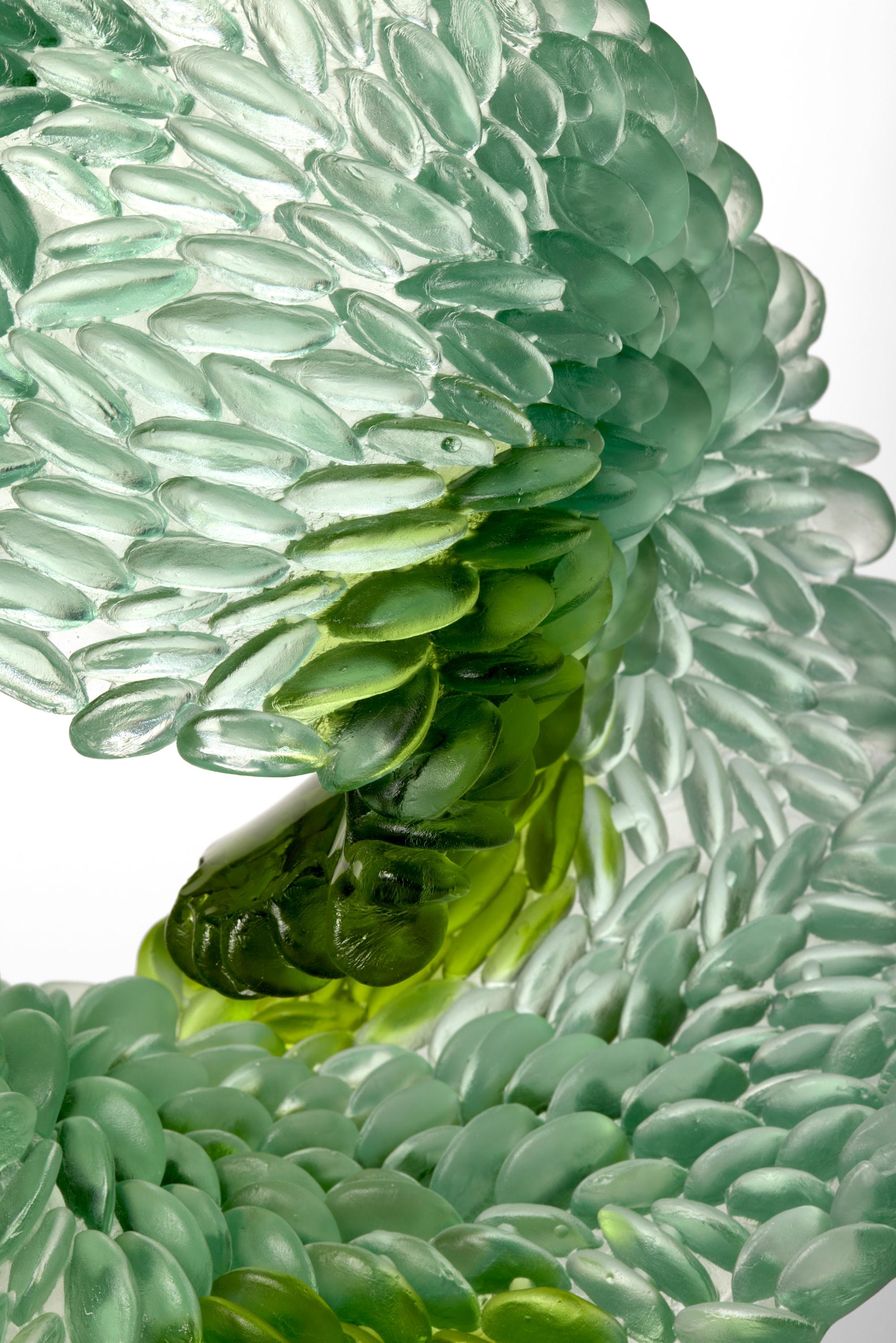 Calco Sky & Trees, un'opera d'arte in vetro fuso con texture verde e giada di Nina Casson McGarva in vendita