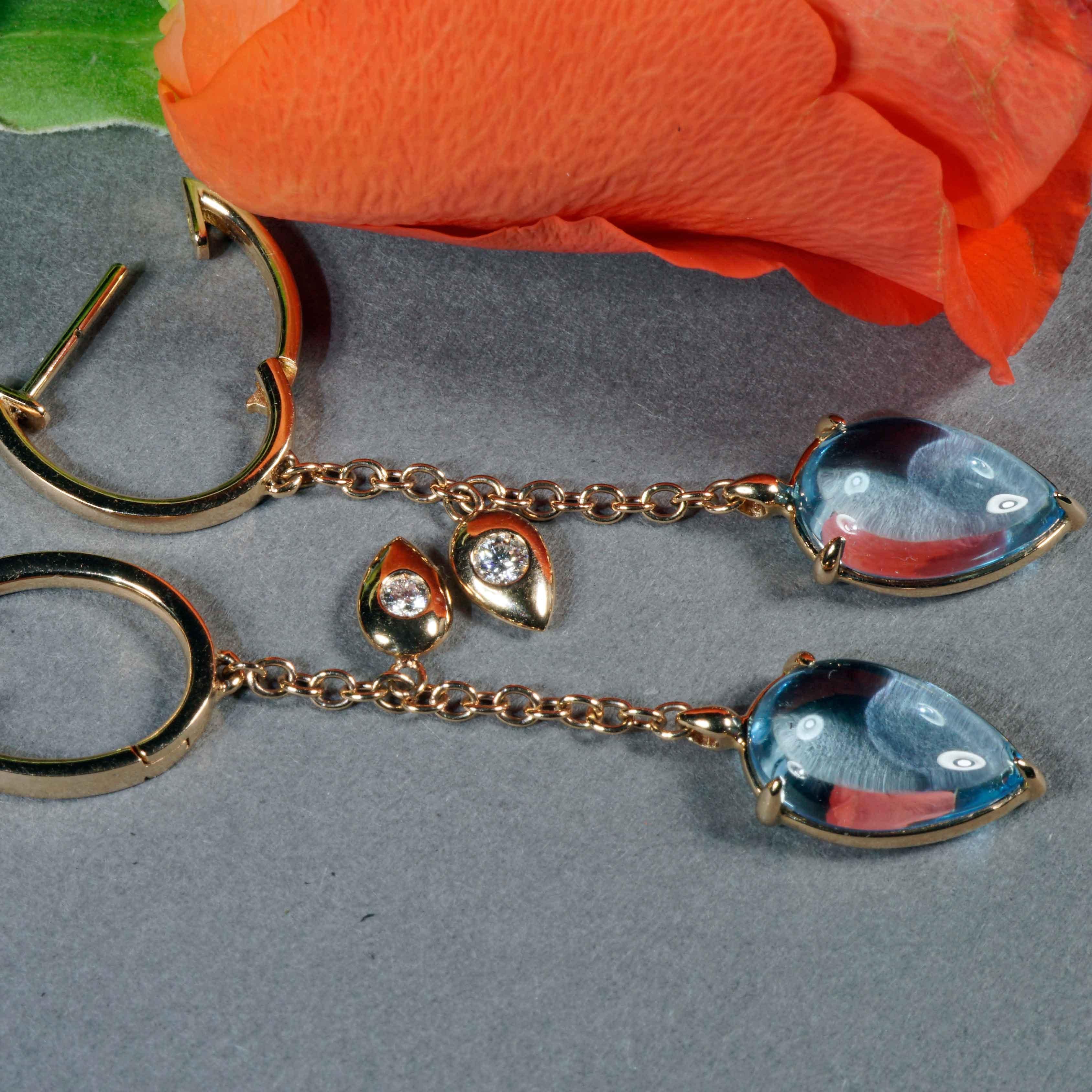 Brilliant Cut Skyblue Bluetopaz Brilliant Creole Earrings 9 ct modern Chain Design 53 x 9 mm For Sale