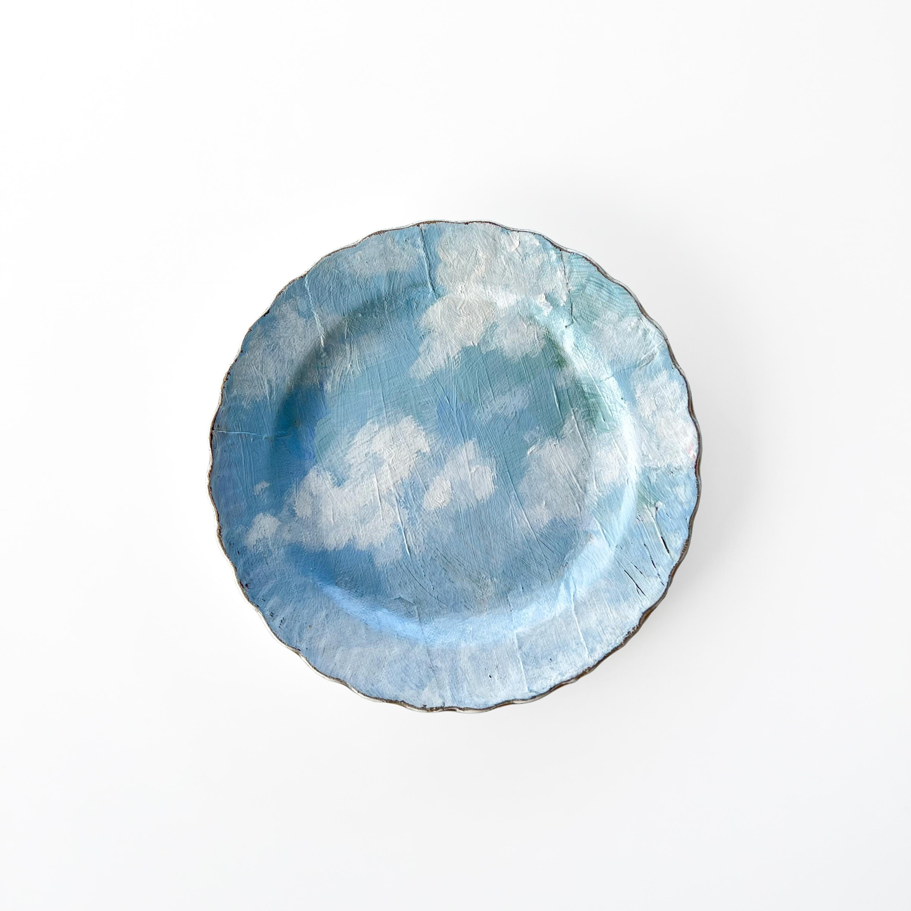 „Skyline 11“ Wandkunstkomposition aus dekorativen Tellern und Gemälden (Niederländisch) im Angebot