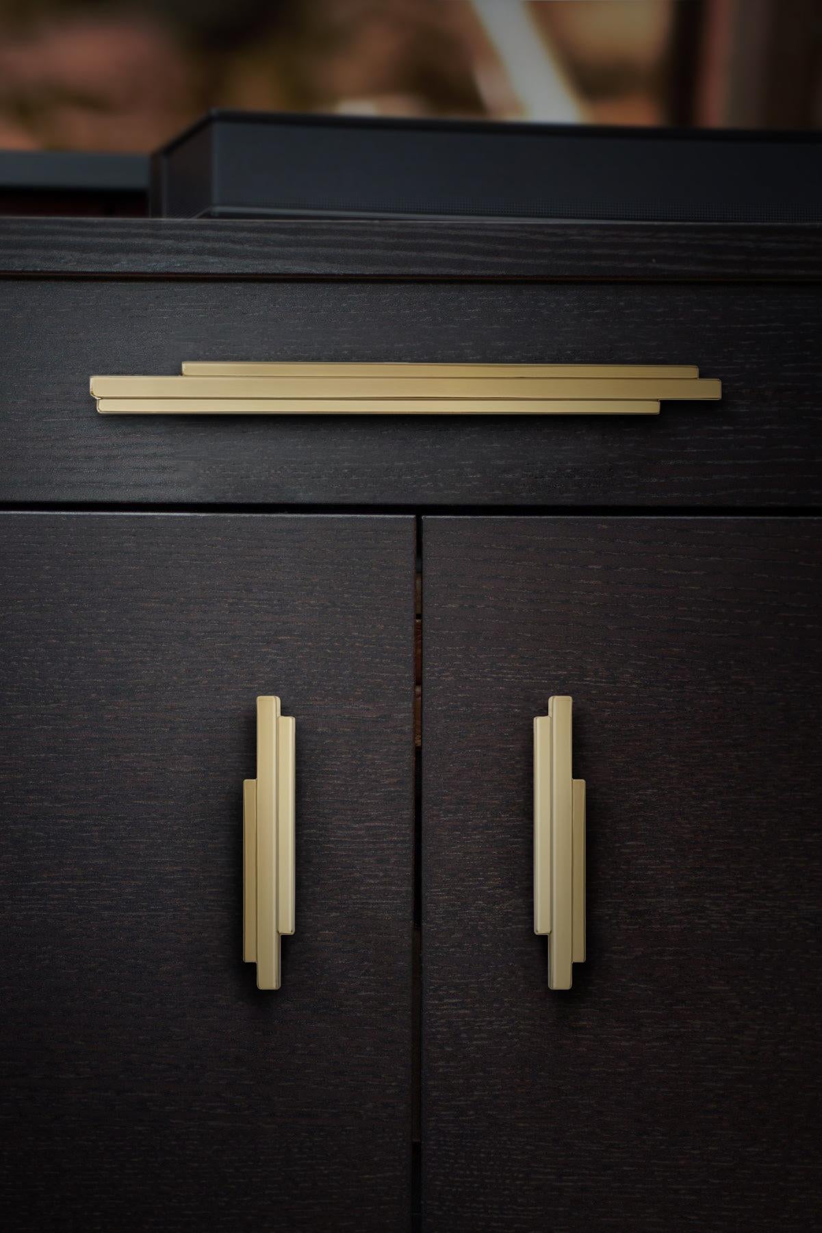 Skyline Drawer Handle For Sale 2