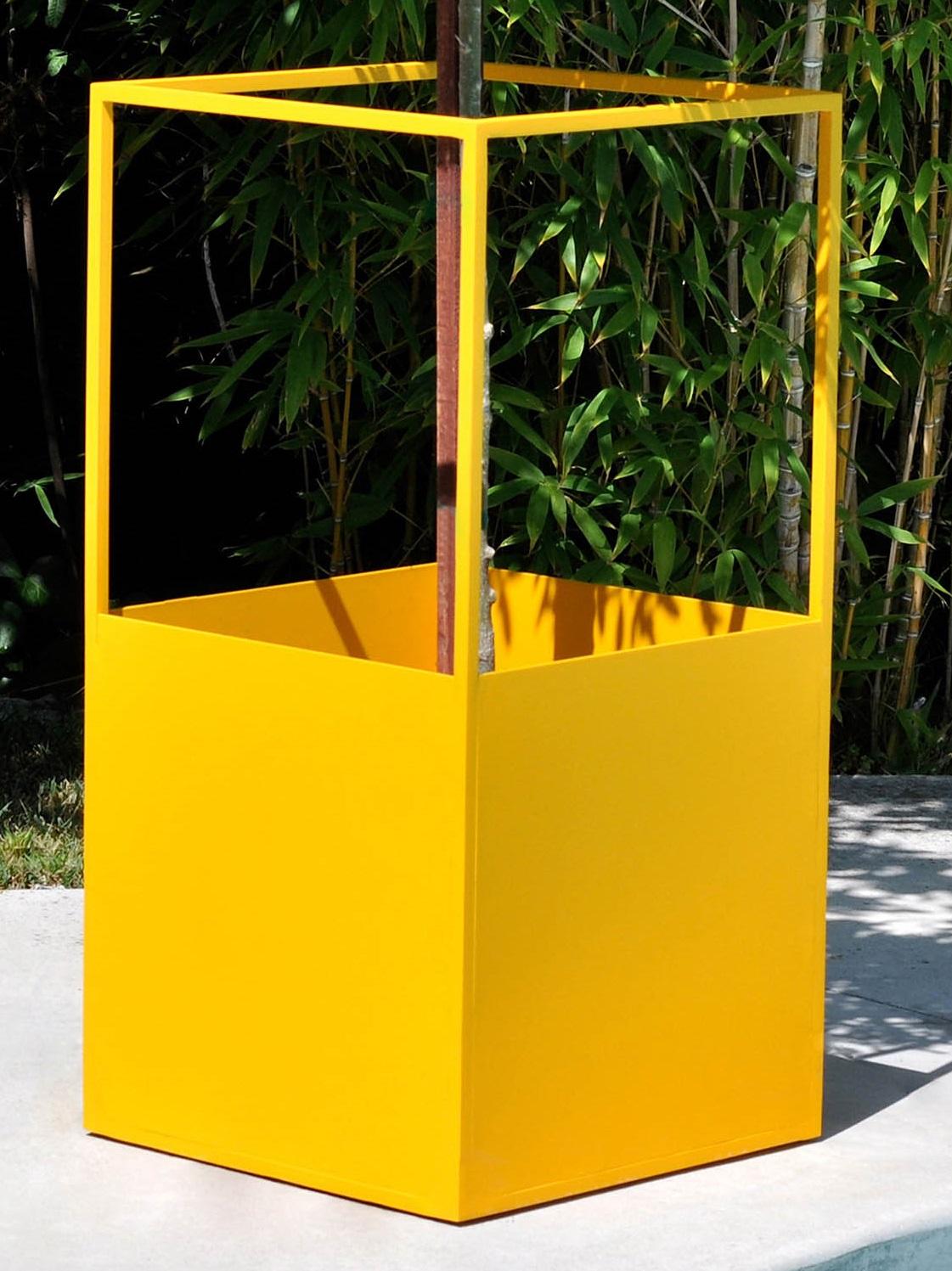 Skyline Medium Planter by Phase Design
Dimensions: D 40.6 x W 40.6 x H 81.3 cm. 
Materials: Powder-coated aluminum.

Solid aluminum available in flat black, white, gray, or yellow powder coat finish. Also available for outdoor use. Prices may vary.