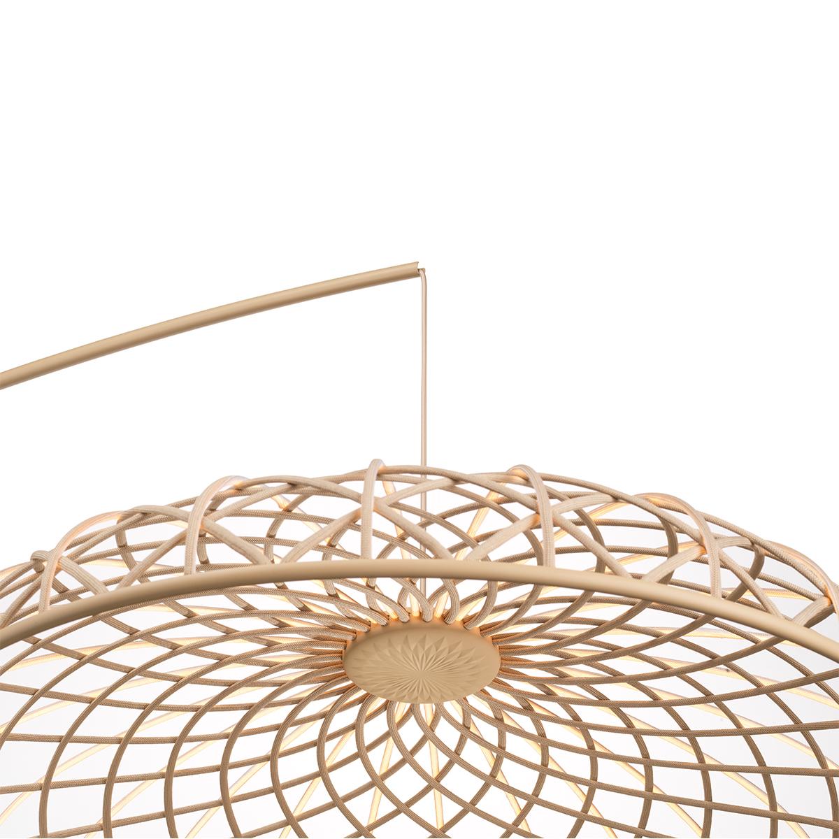 Lámpara de pie Skynest Motion en almendra de Marcel Wanders, 2022 en Excelente estado para la venta en Brooklyn, NY