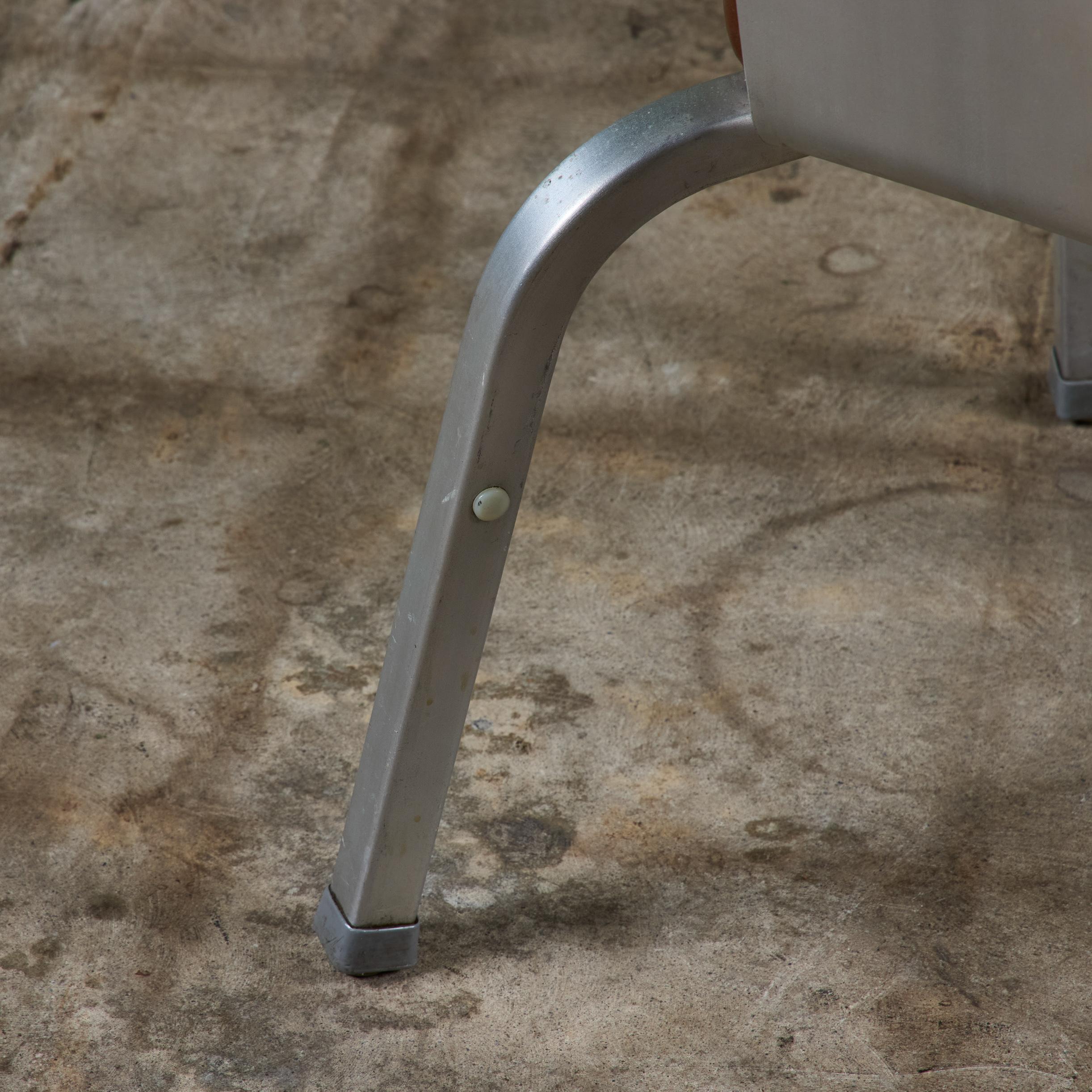 Skyscraper Chair de Gasser Chair Company en vente 8
