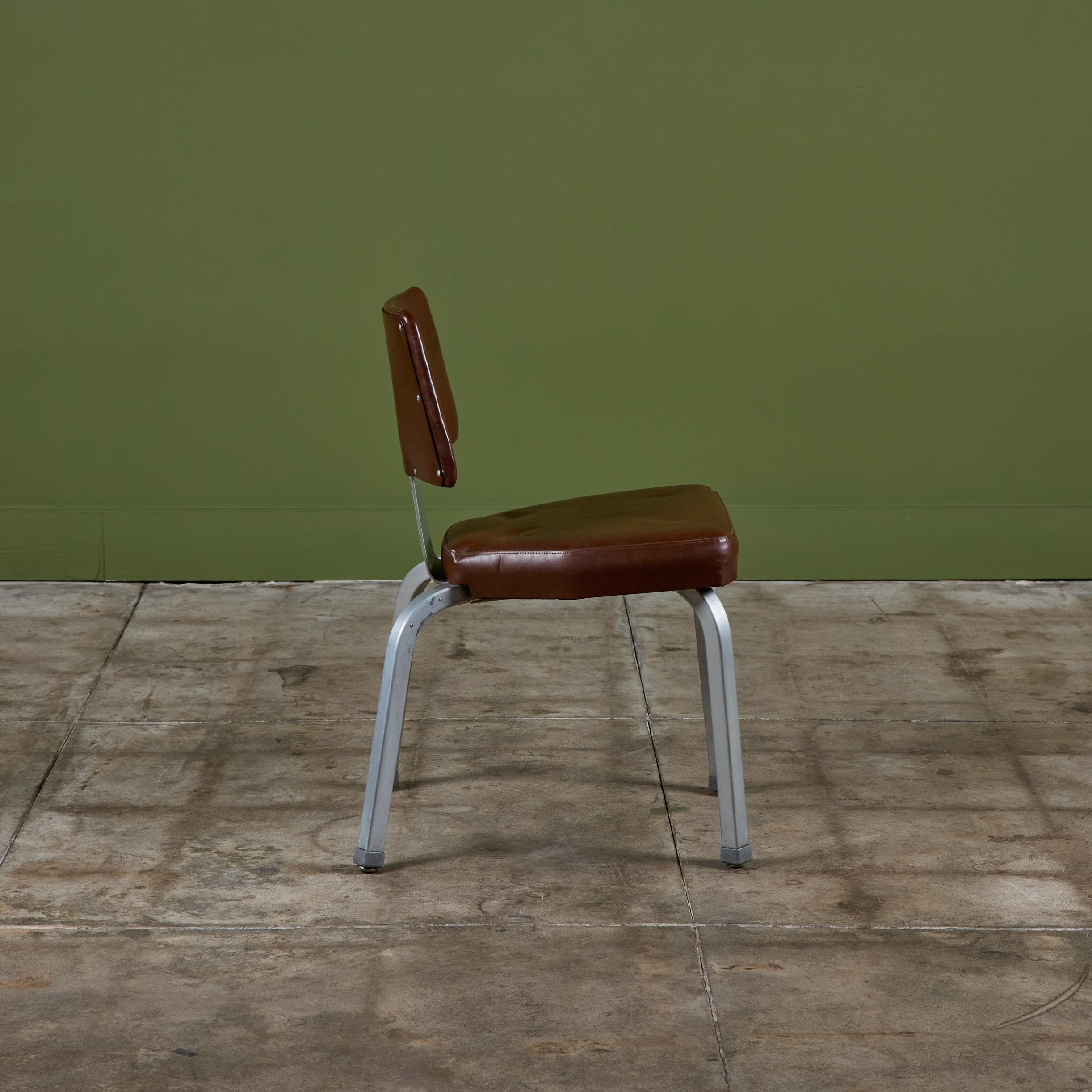 Milieu du XXe siècle Skyscraper Chair de Gasser Chair Company en vente