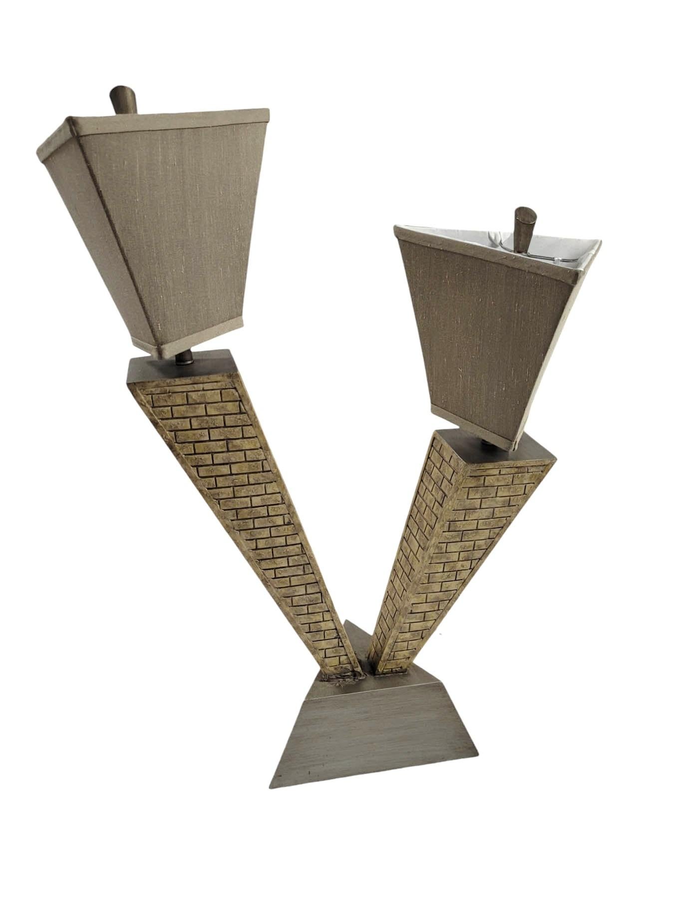 Late 20th Century Skyscraper-Inspired Table Lamp For Sale