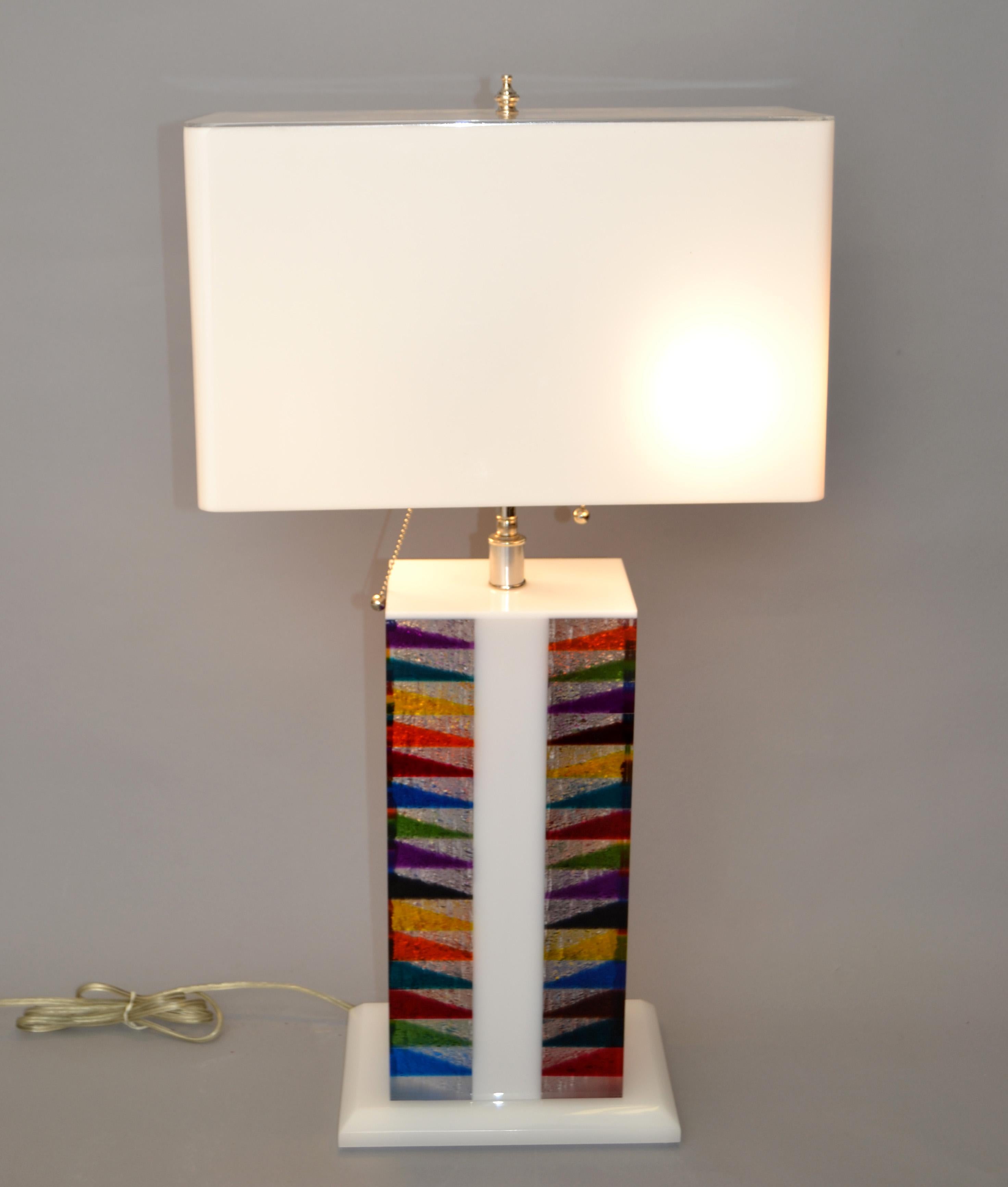 Pop Art Rainbow Colors Skyscraper Style Lucite Nickel Table Lamp Shade Modern In Good Condition For Sale In Miami, FL