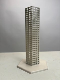 "Jarrón Rascacielos" de Josef Hoffmann, Producción Bieffeplast, Wiener Werkstätte