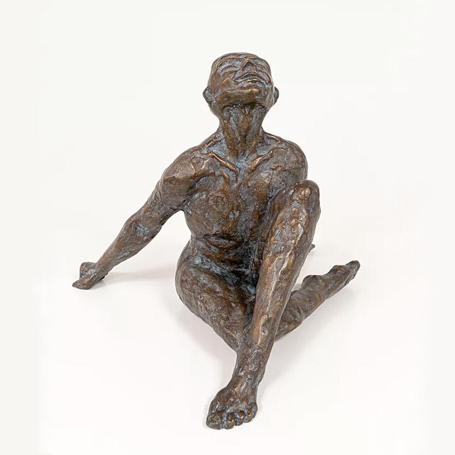 Sculpture Skyward bronze all in solid 
bronze in brown finish.