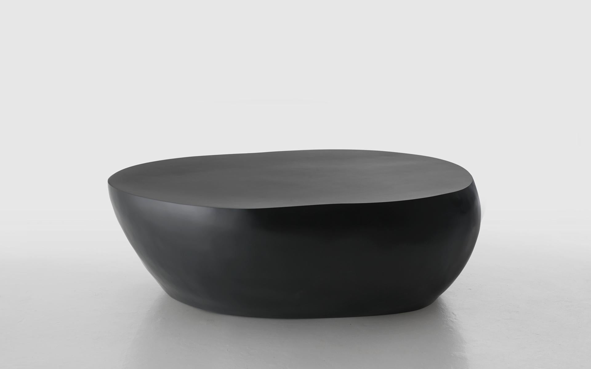 Slab coffee table by Imperfettolab
2011
Dimensions: 106 x 78 x H 34
Materials: Fibreglass
Available in black and white.

Seat/Coffee table in fibreglass.

Imperfetto Lab
Who we are ? We are a family.
Verter Turroni, Emanuela Ravelli and