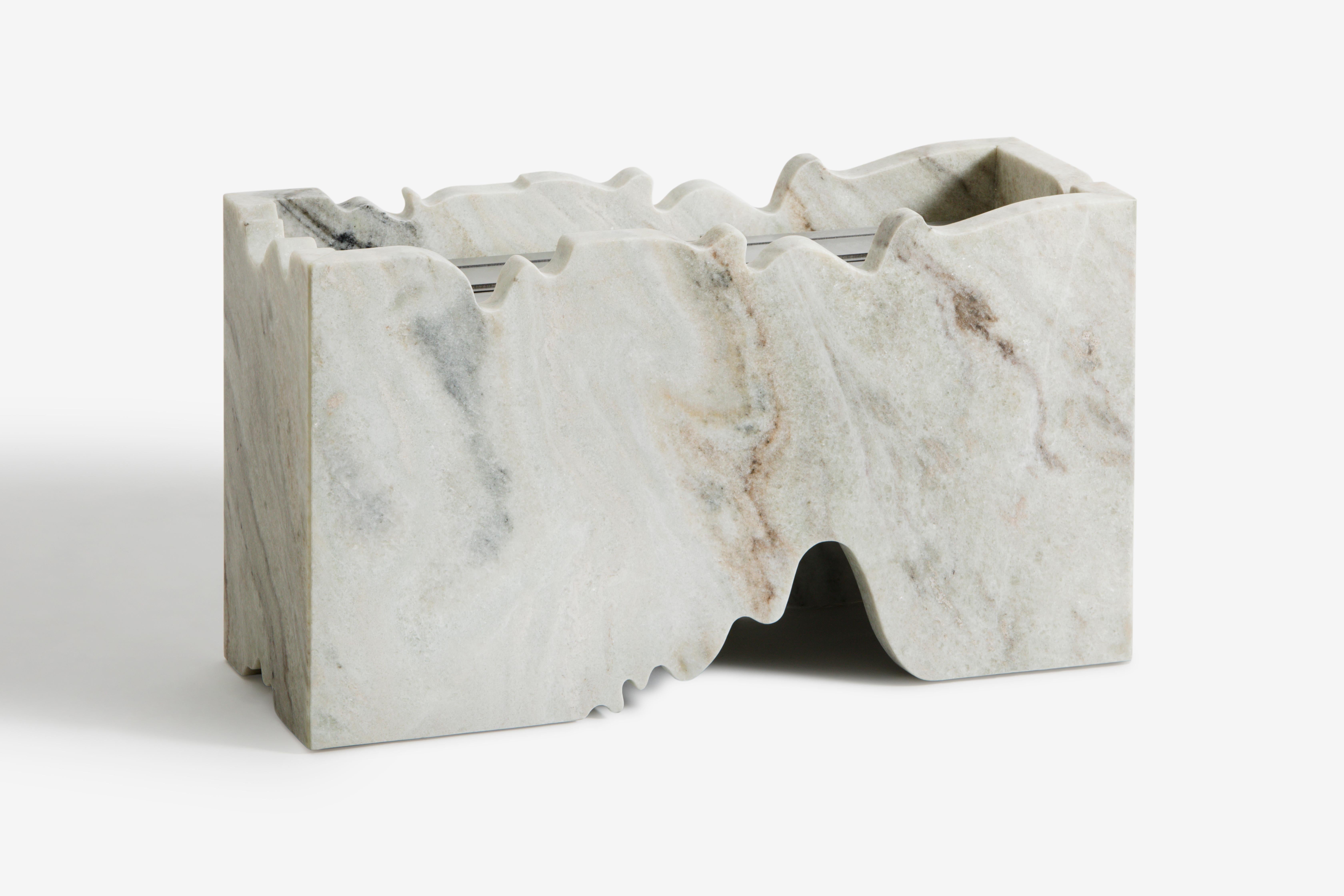Other Slab Fireplace by Studio Gameiro For Sale
