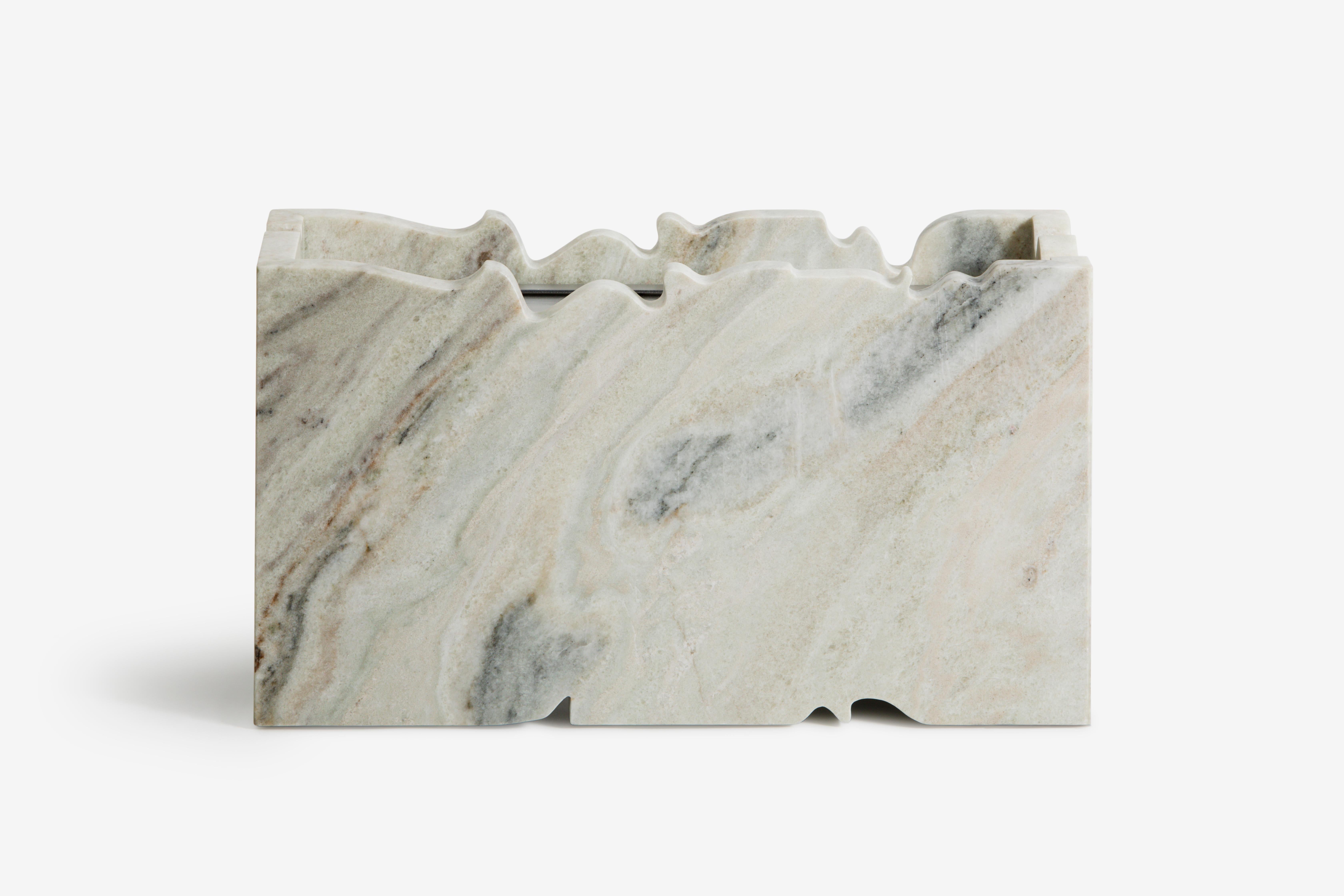 Slab Fireplace by Studio Gameiro In New Condition For Sale In Geneve, CH
